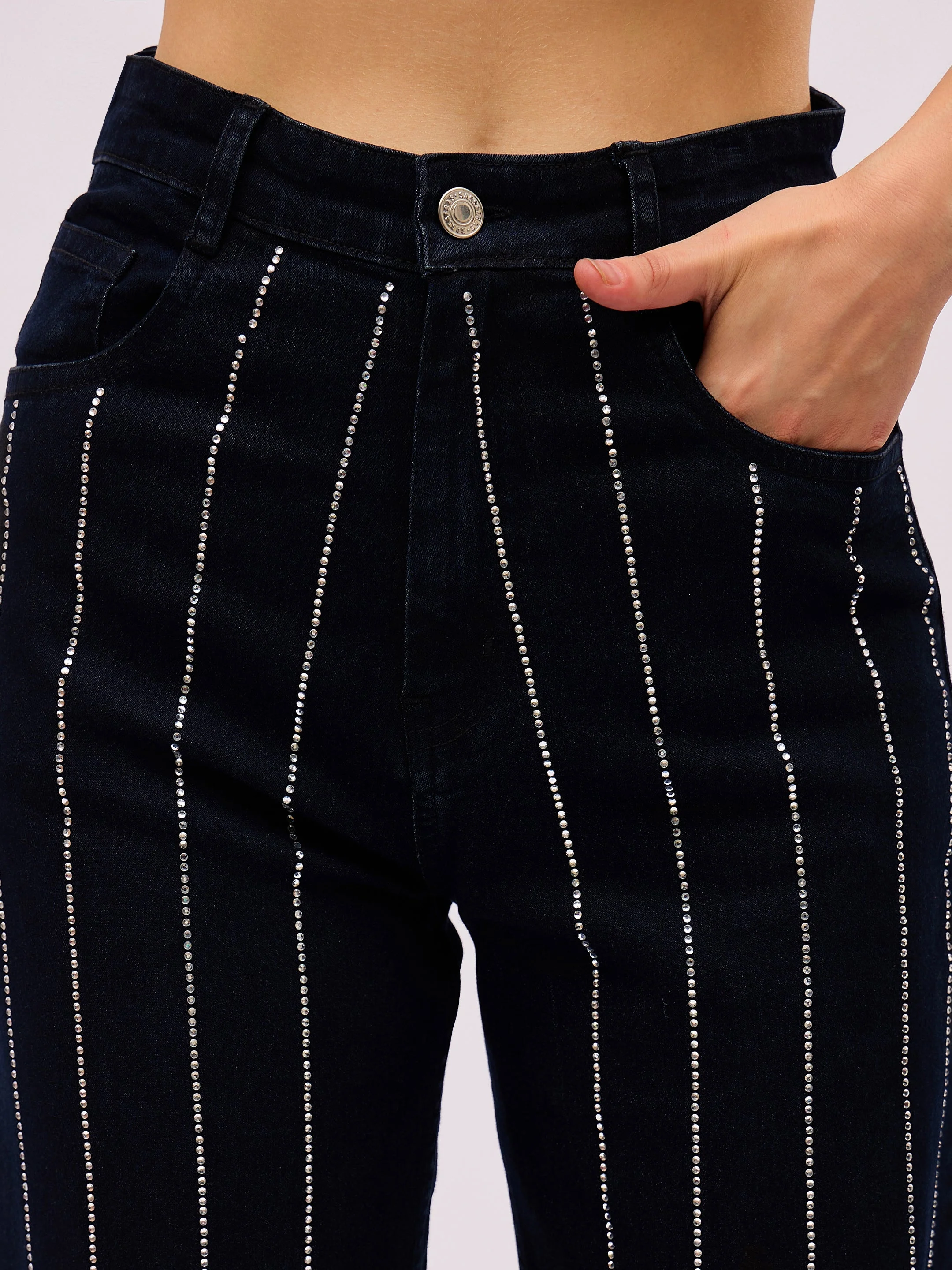 Women Jet Black Denim Front Stud Straight Fit Jeans - Image 4
