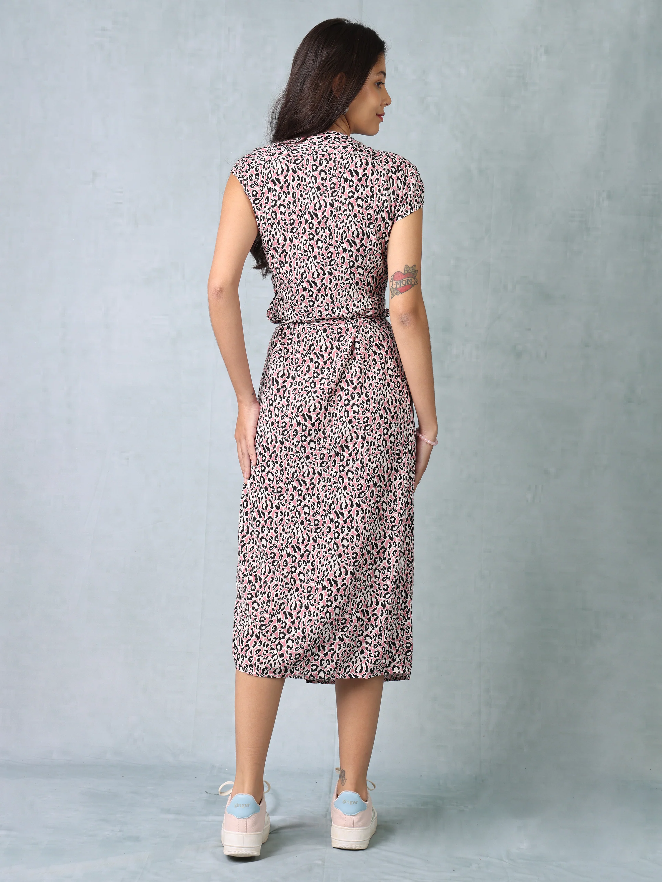 Women Leapord Print Warp Dress - Image 4