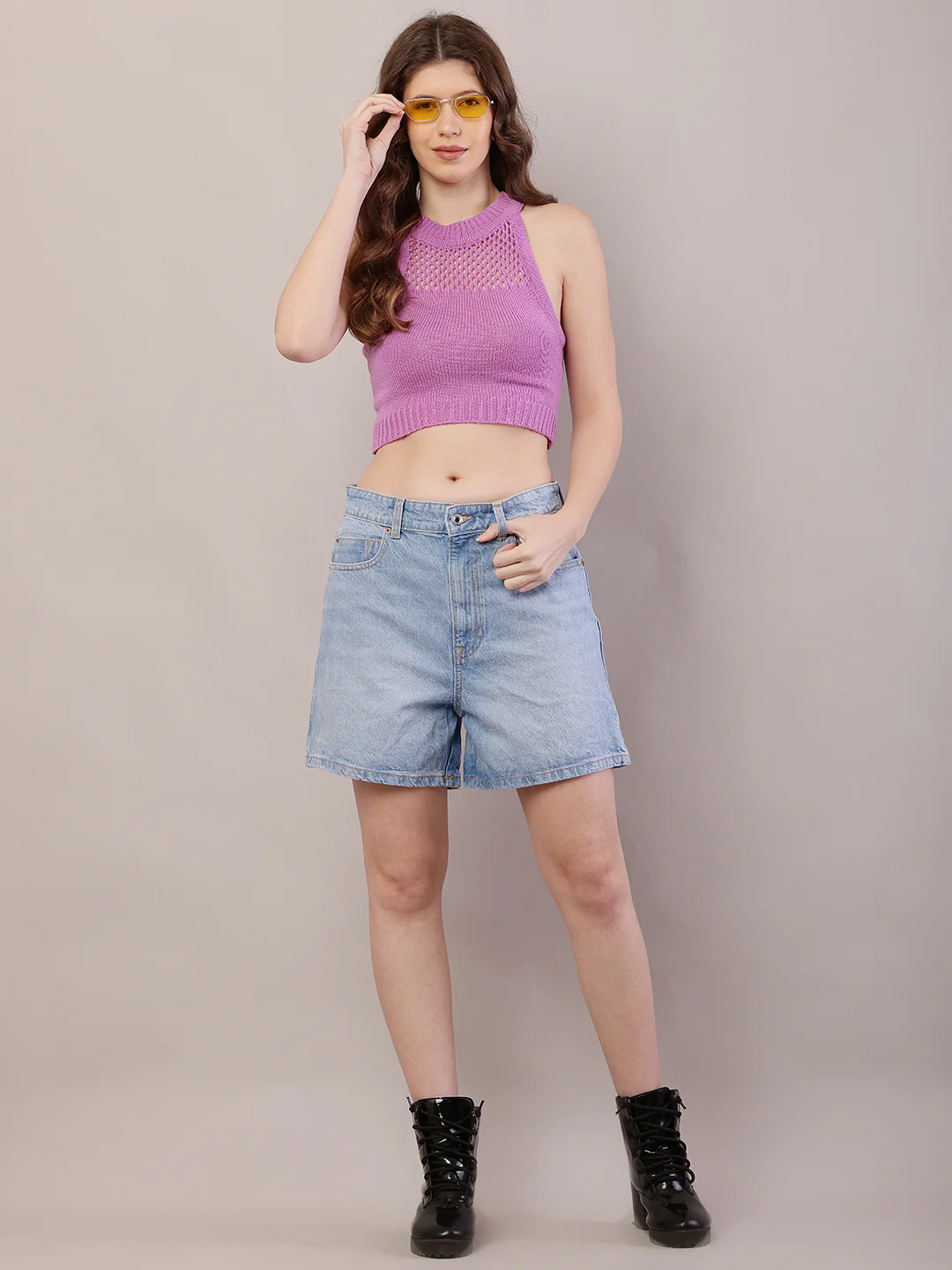 Women light blue cotton belt-loop shorts - Image 2