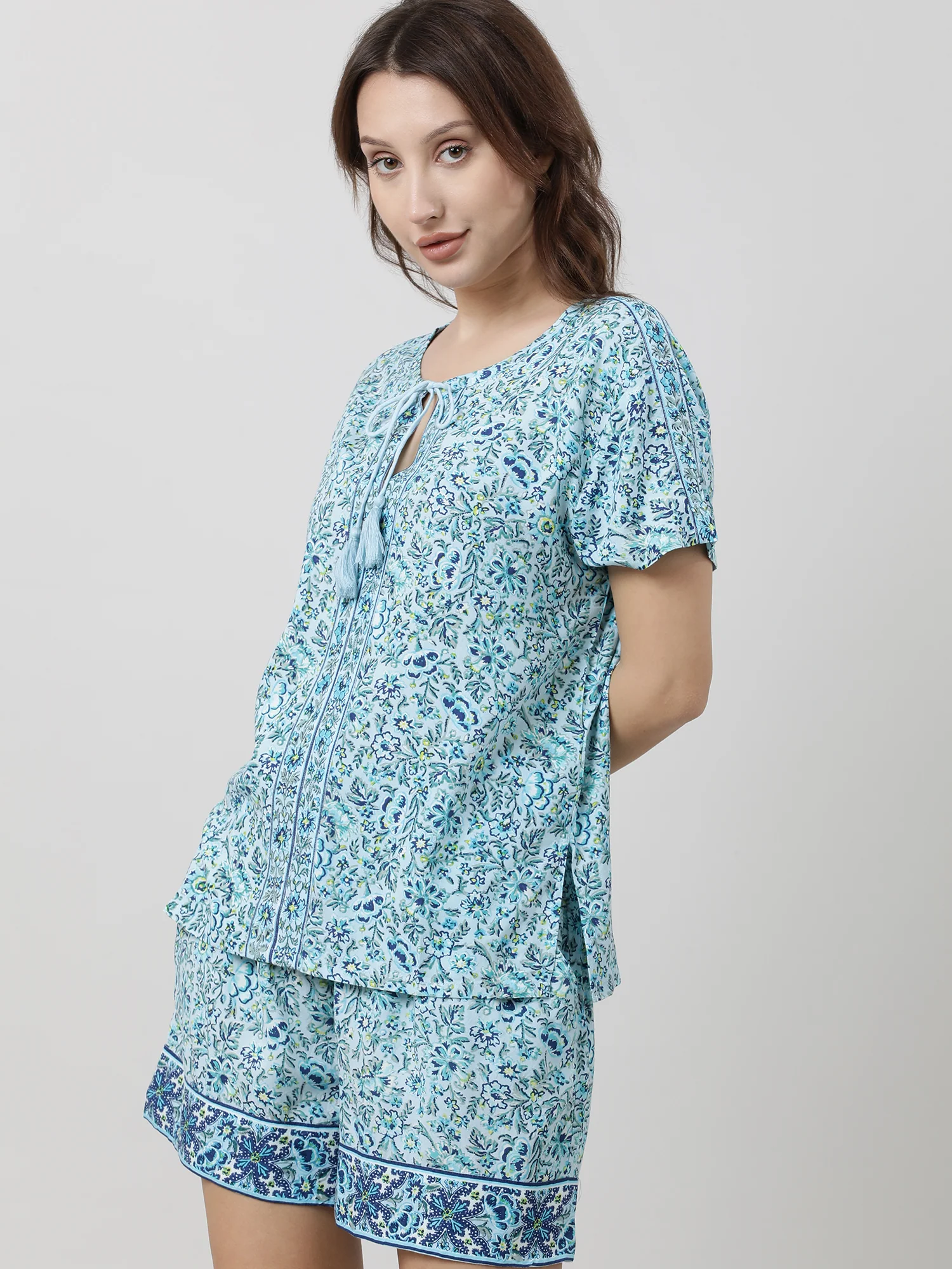 Women Light Blue Floral Print Tops - Image 3