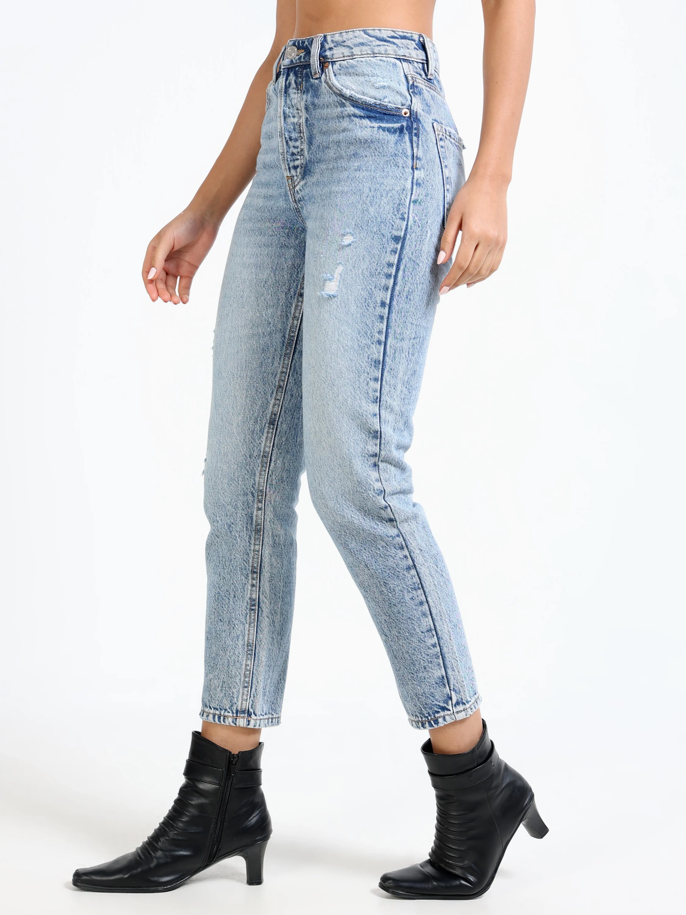 Women Light Blue Slim Fit Denims - Image 4