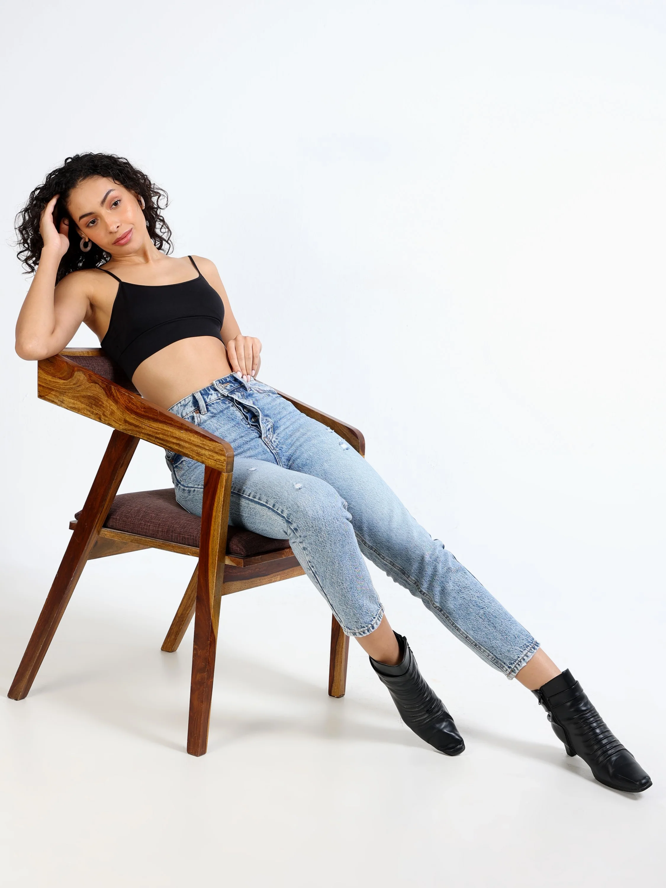 Women Light Blue Slim Fit Denims - Image 6