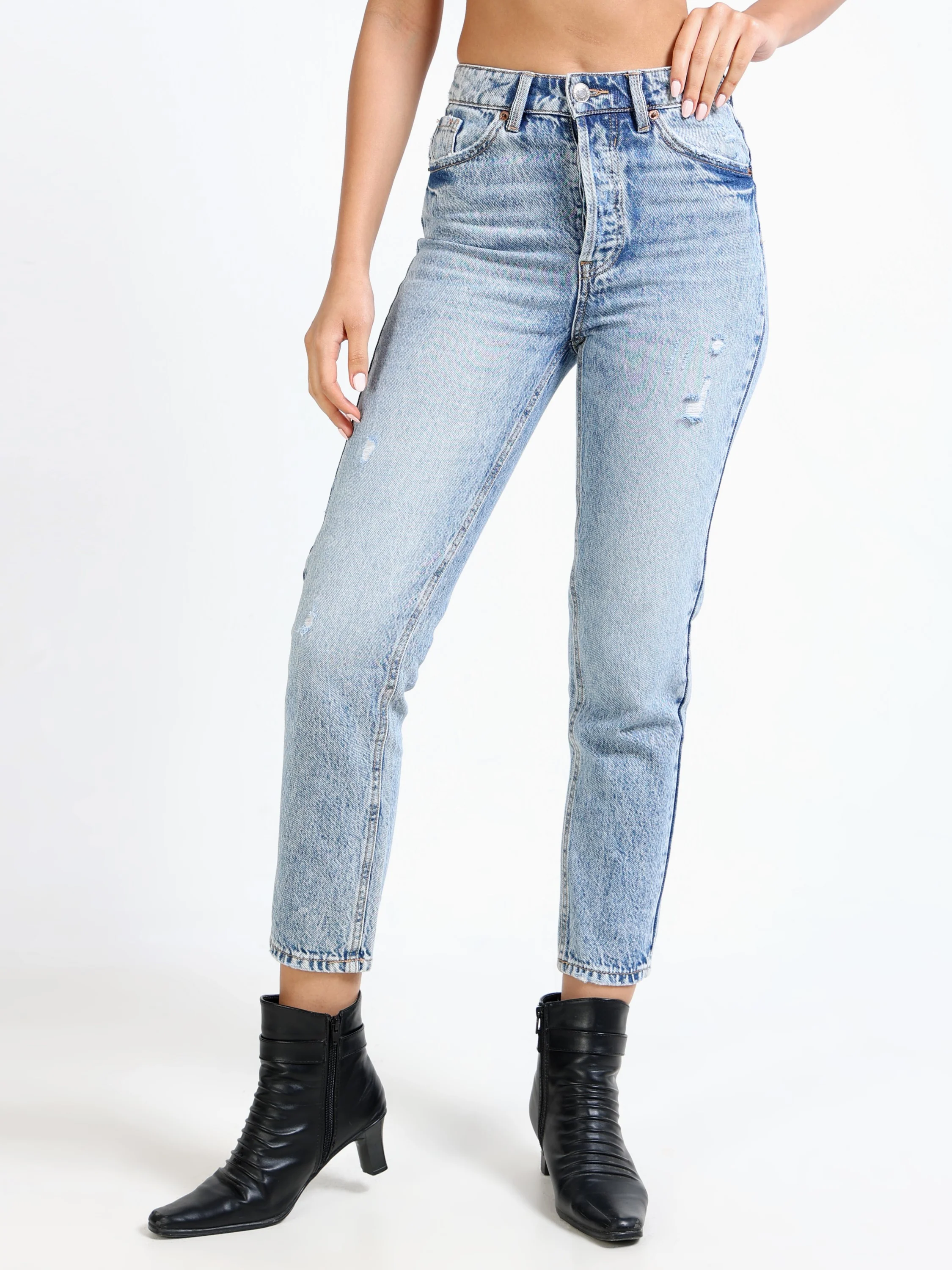 Women Light Blue Slim Fit Denims - Image 7