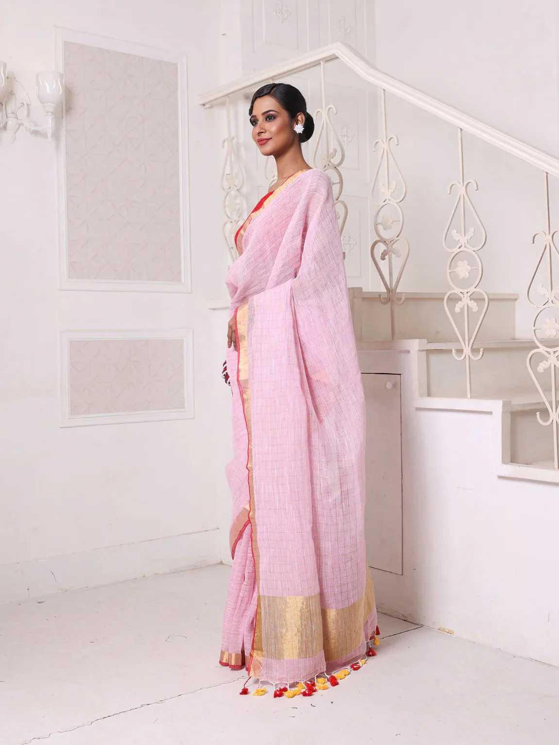 Women Lilen Zari Border Handloom Saree - Image 2