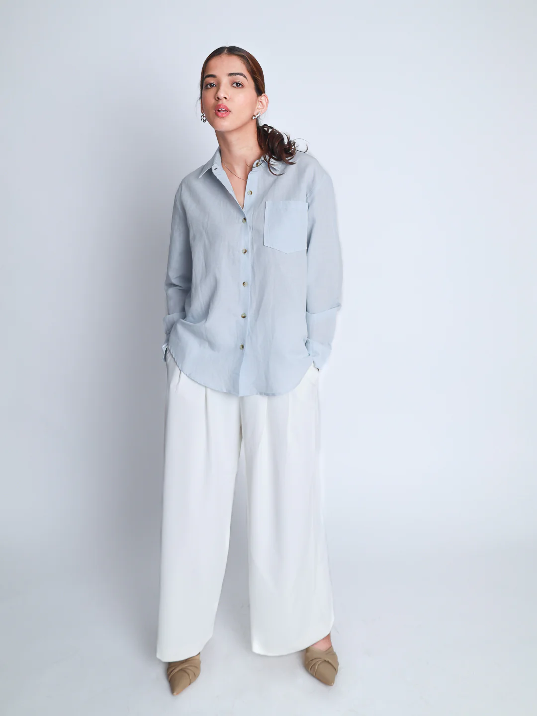 Women Linen Premium Casual Wear Shirt - Image 2