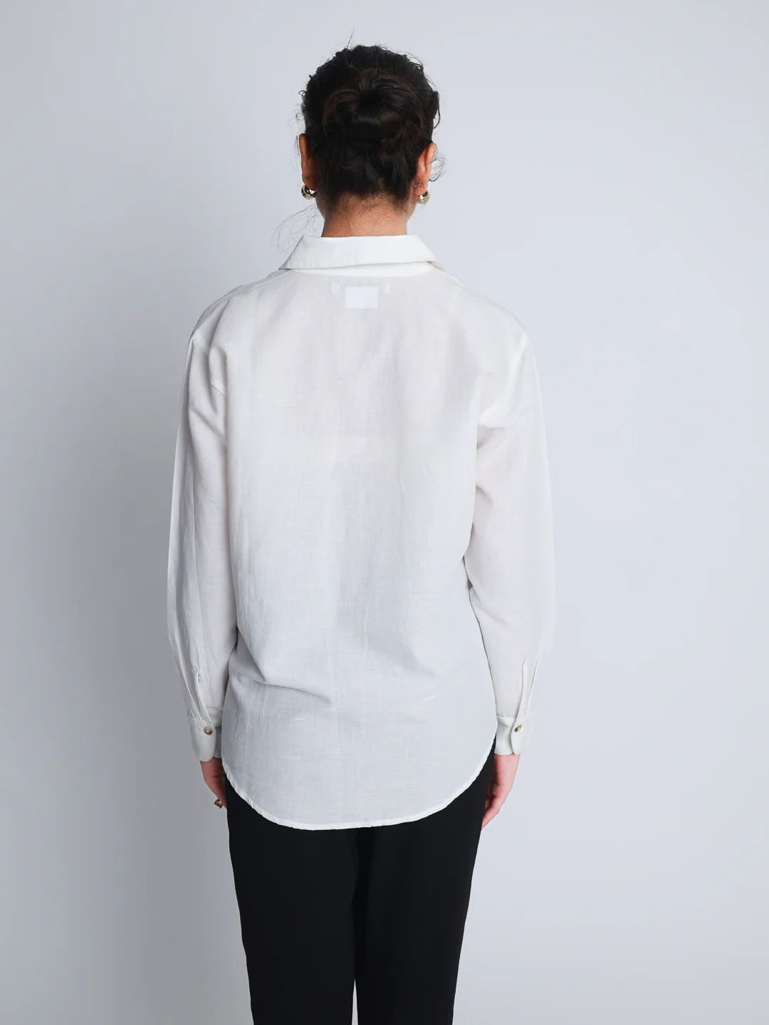 Women Linen Premium Casual Wear Shirt - Image 4