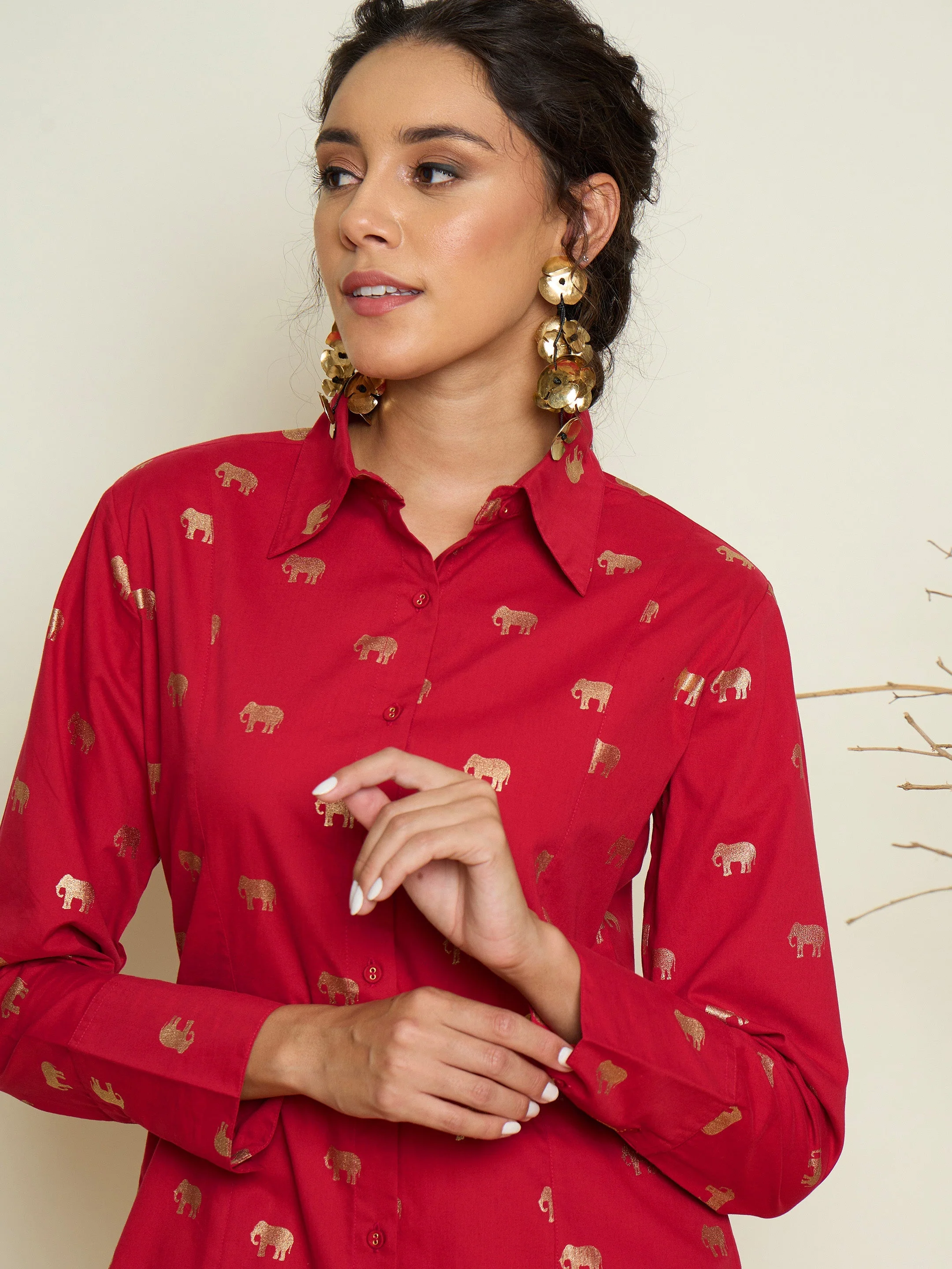 Women Magenta Foil Printed Shoulder Padded Slim Fit Poplin Shirt - Image 3