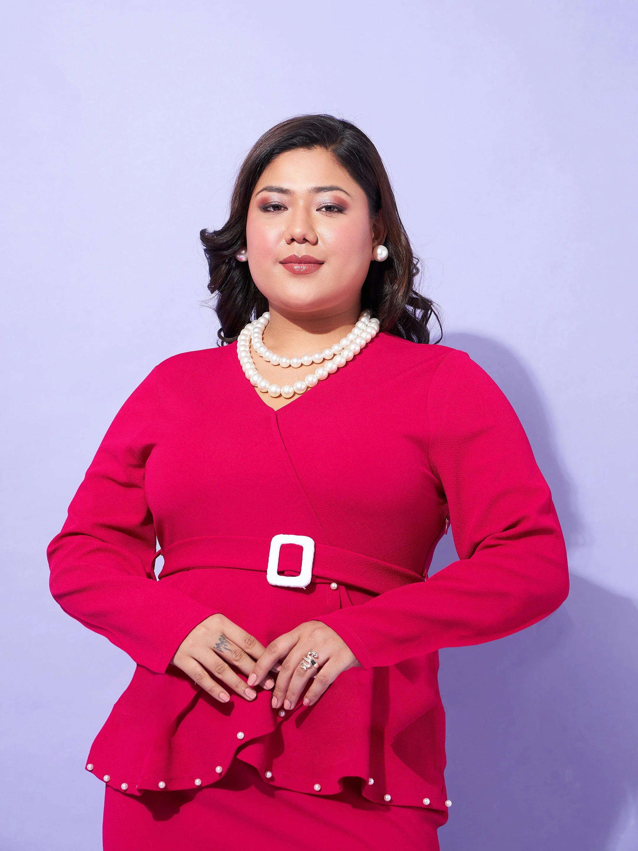 Women Magenta Peplum Bodycon Dress - Image 4