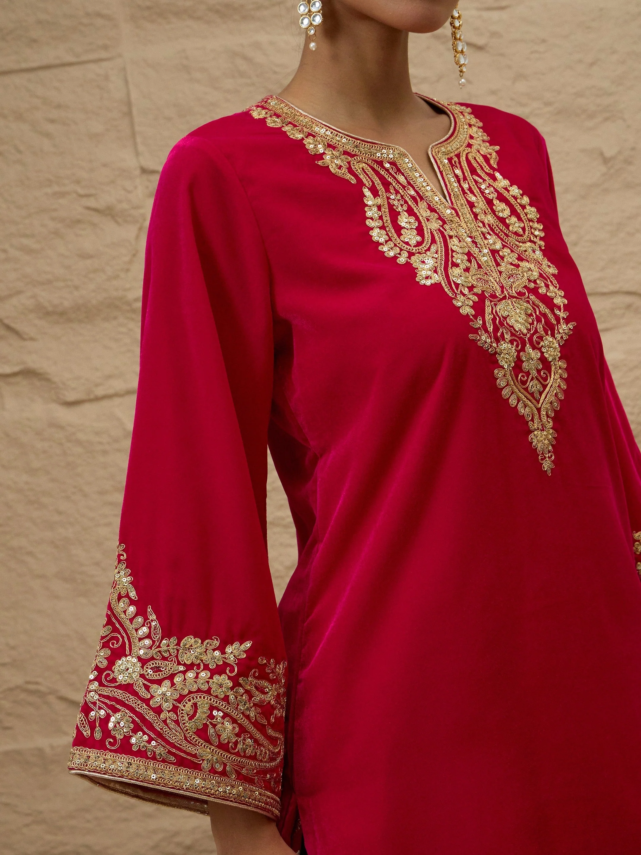 Women Magenta Velvet Embroidered Short Kurta With Farshi Salwar - Image 2
