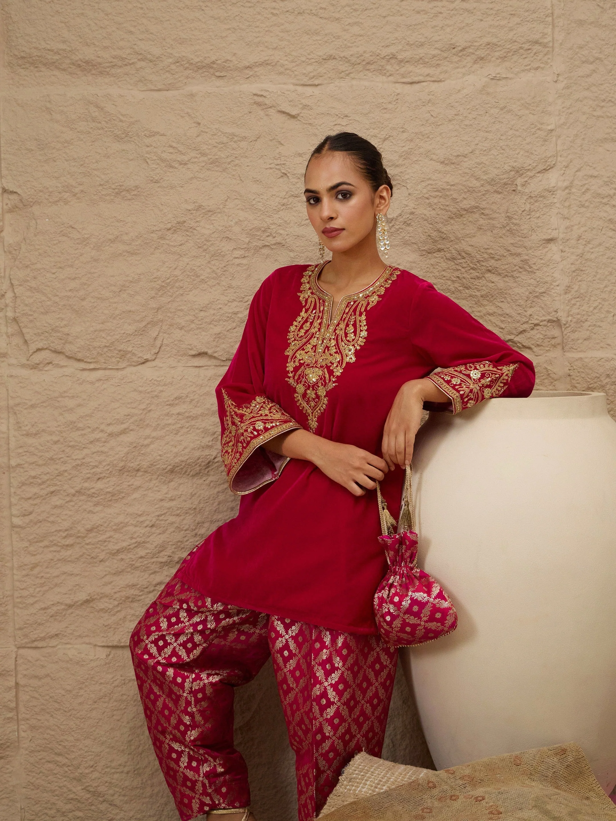 Women Magenta Velvet Embroidered Short Kurta With Farshi Salwar - Image 5