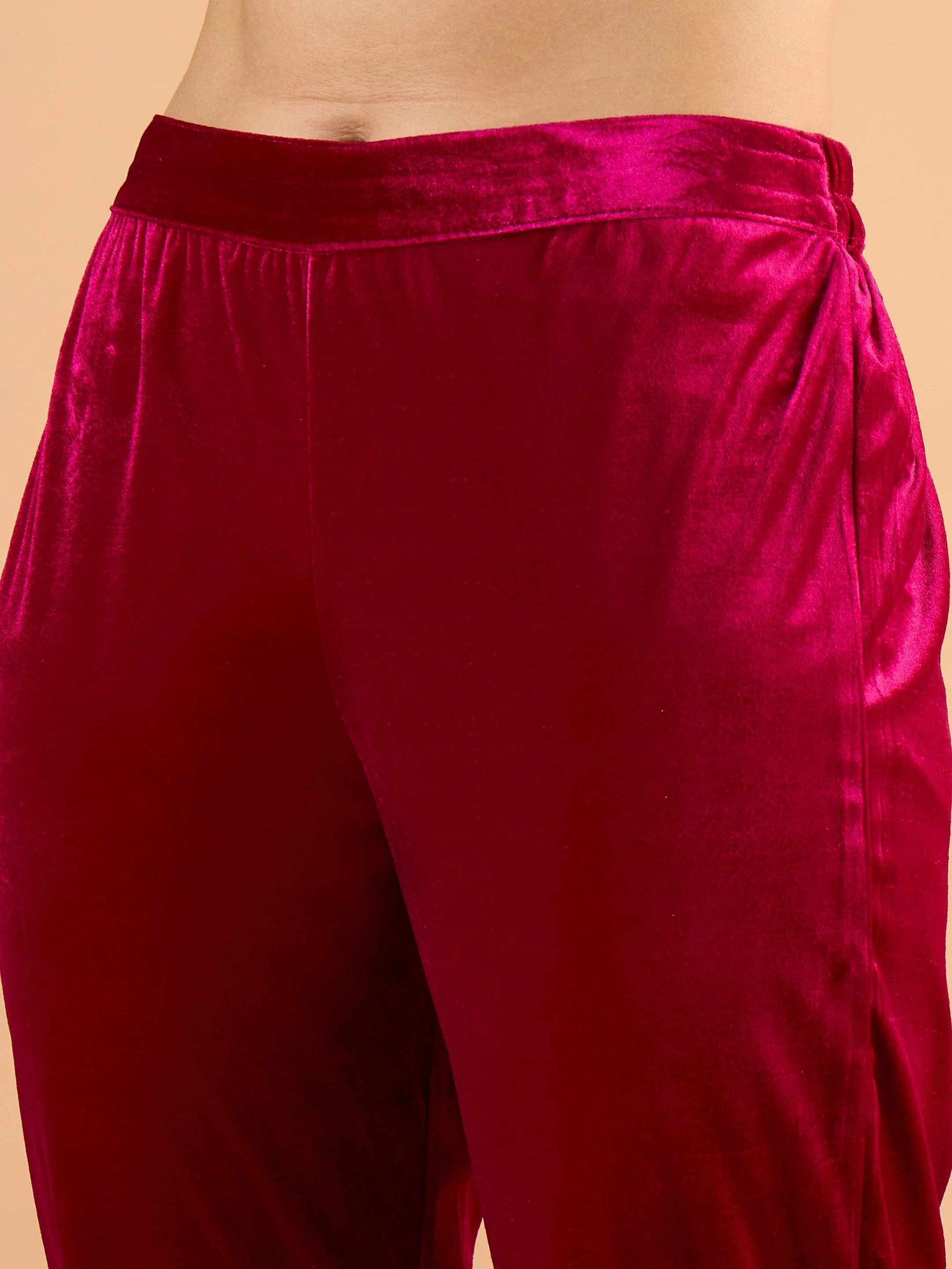 Women Magenta Velvet Embroidered Short Kurta With Pencil Pants - Image 5