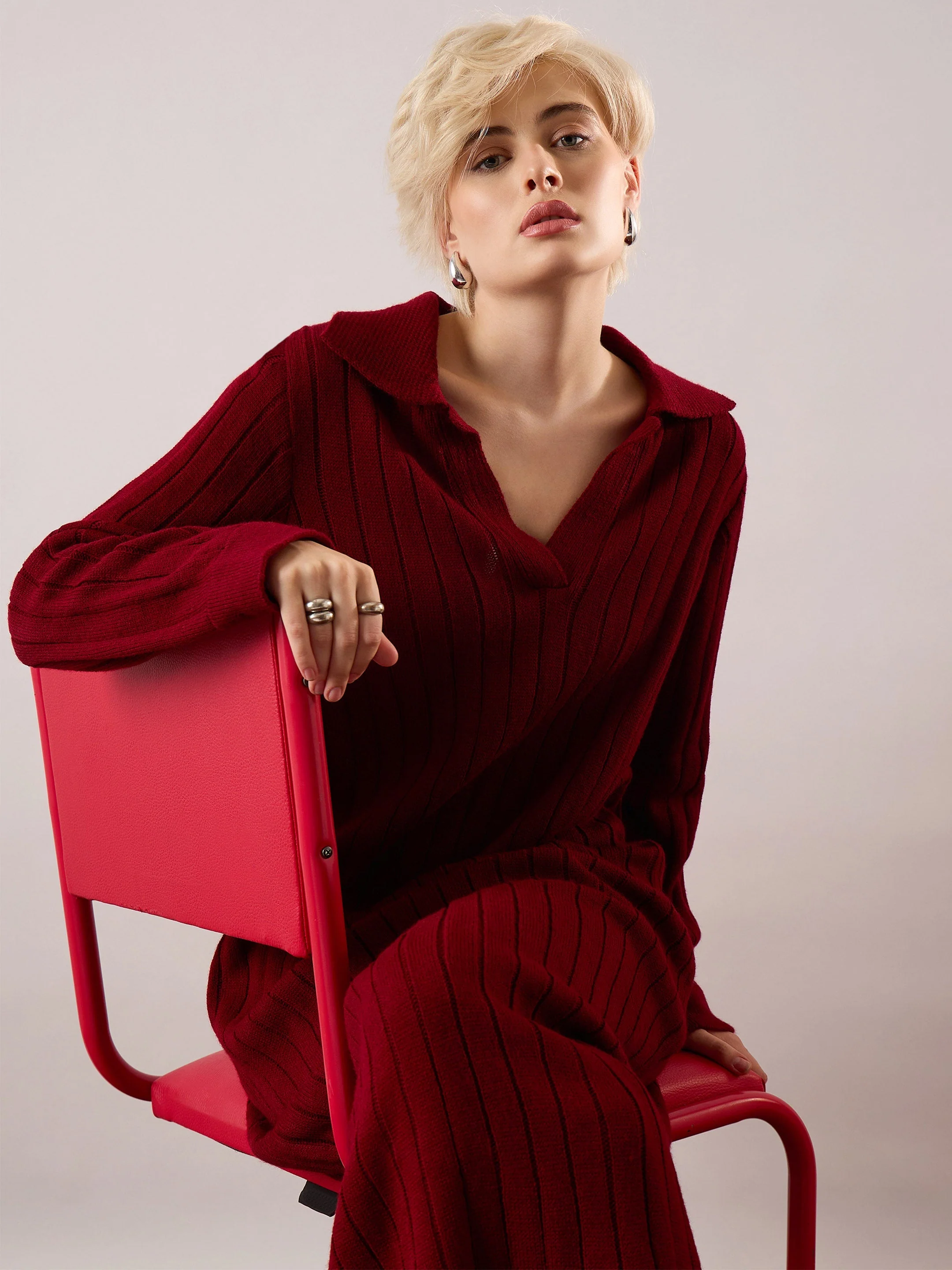 Women Maroon Acrylic Wool Collar Midi Dress - Image 2