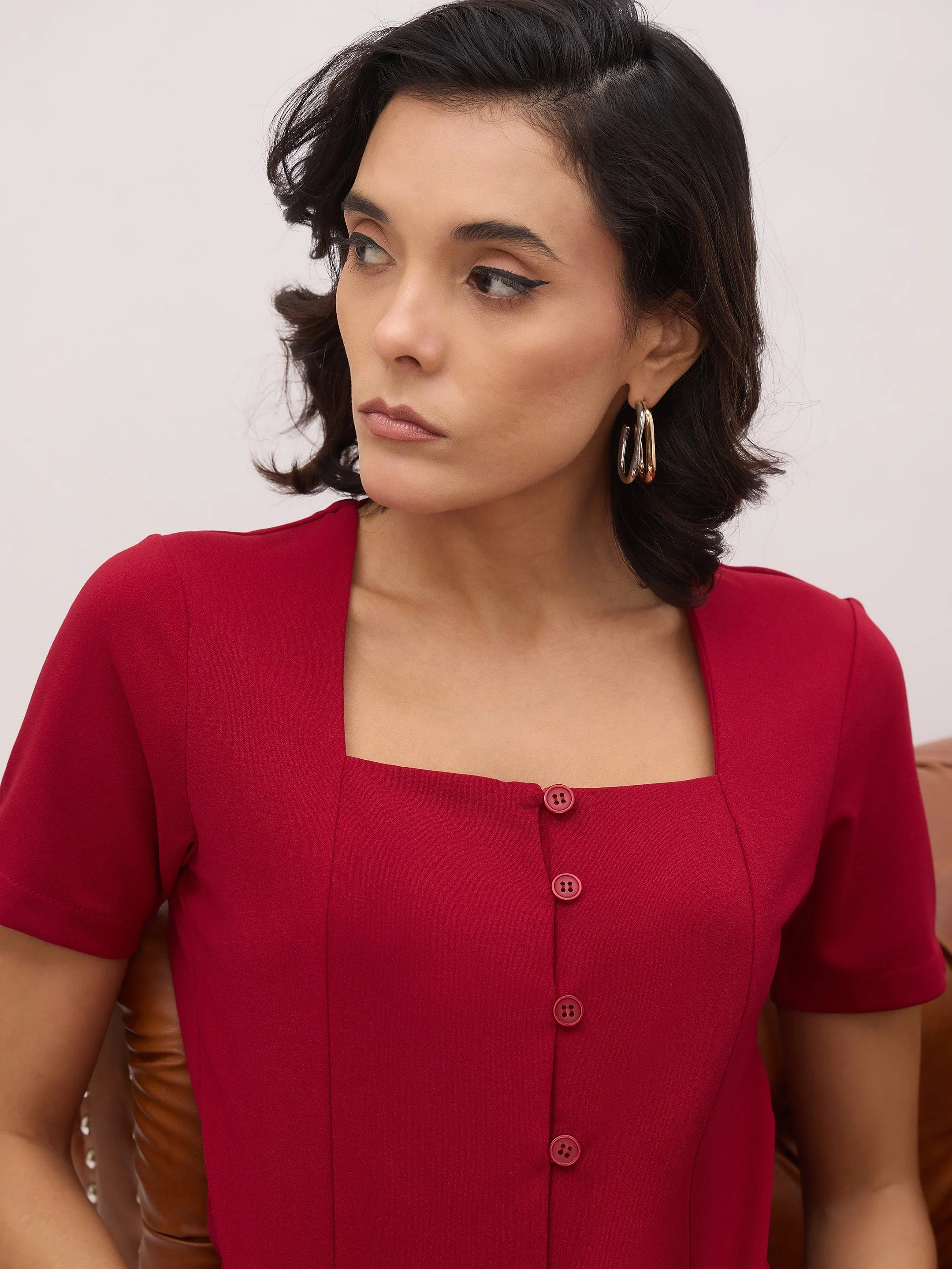 Women Maroon Button Top With Cross Pocket Pants - Image 4