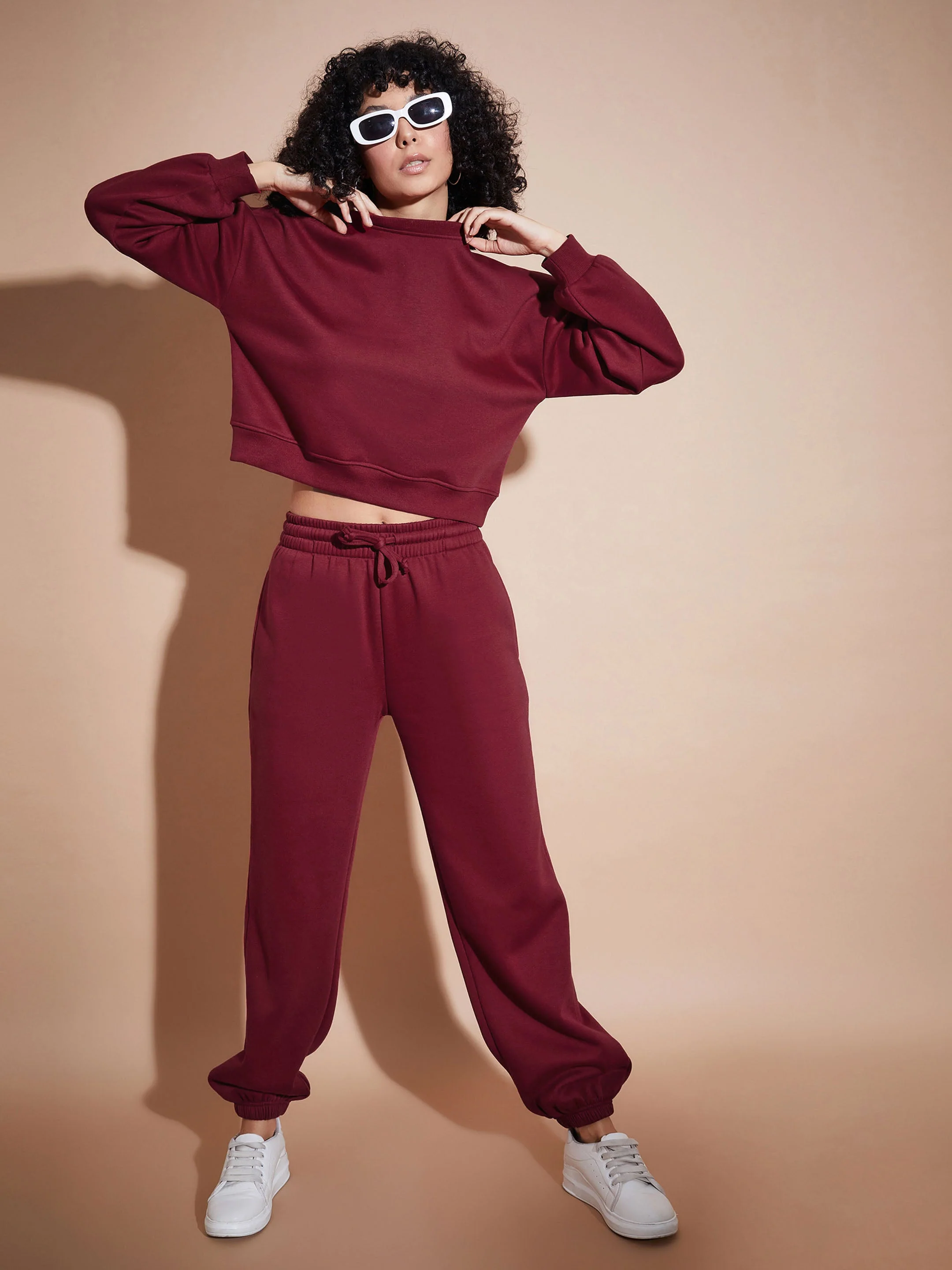 Women Maroon Fleece Oversized Sweatshirt With Joggers - Image 5
