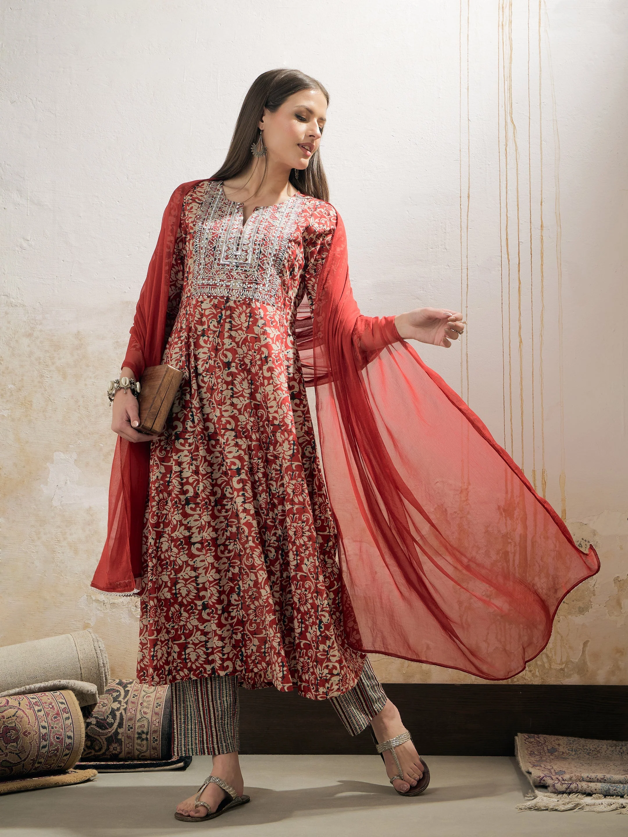 Women Maroon Floral Anarkali Kurta With Pencil Pants & Dupatta - Image 2