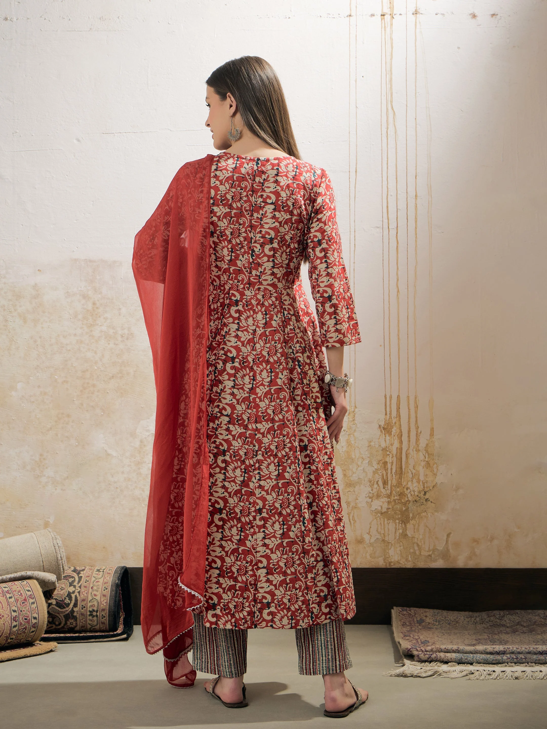 Women Maroon Floral Anarkali Kurta With Pencil Pants & Dupatta - Image 5