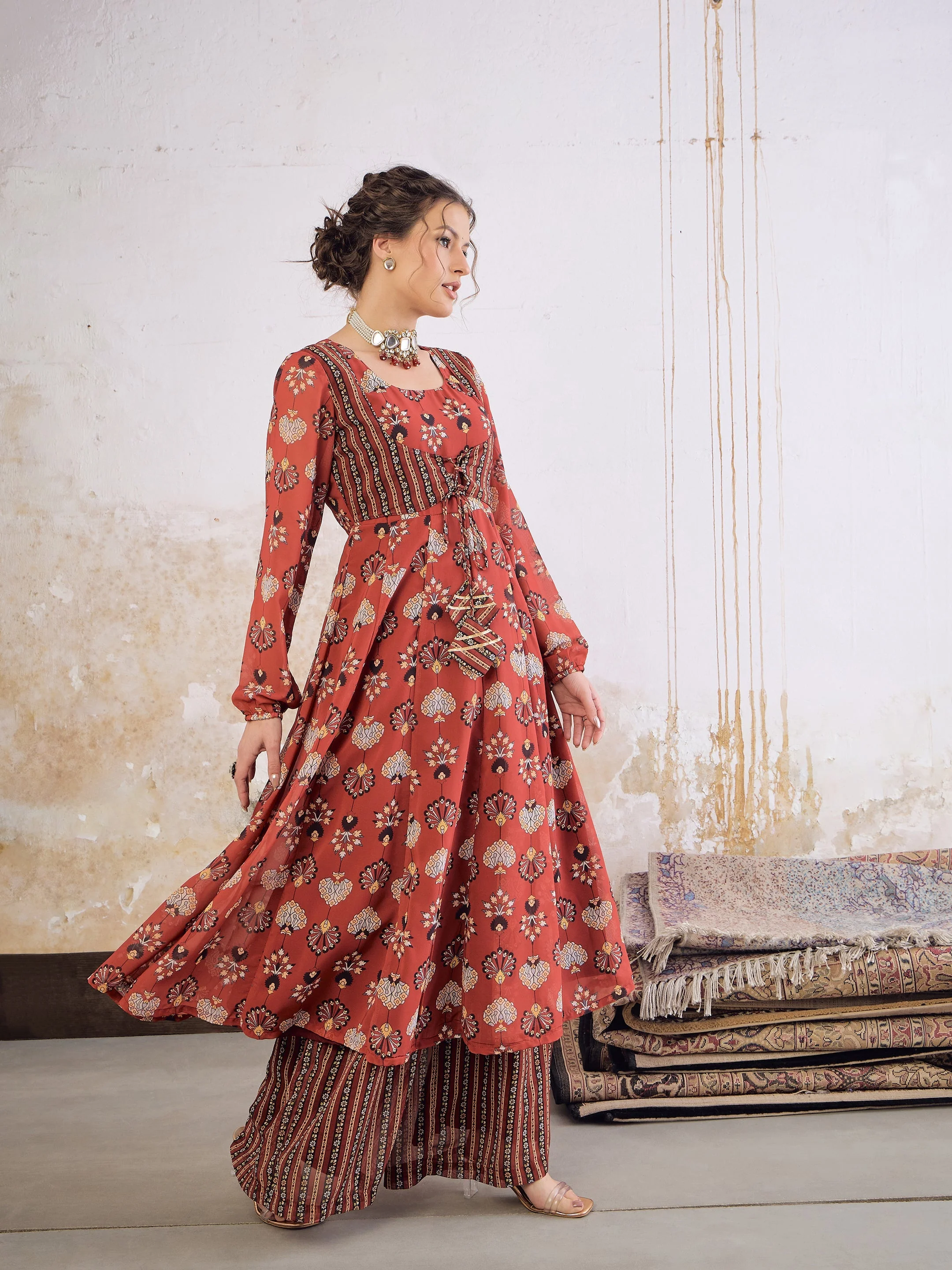 Women Maroon Floral Front Yoke Anarkali Kurta With Palazzo Pants - Image 3