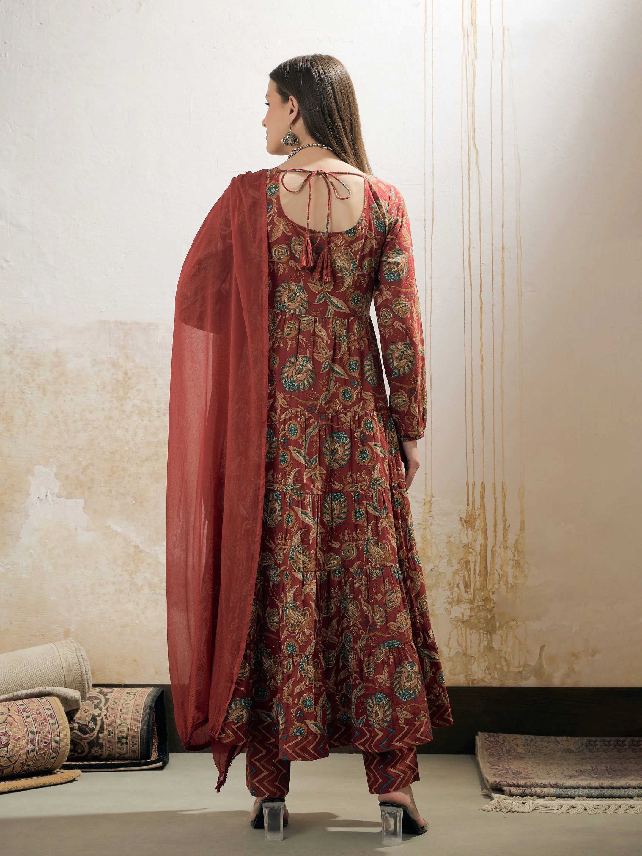 Women Maroon Floral Tiered Kurta With Pencil Pant & Dupatta - Image 5
