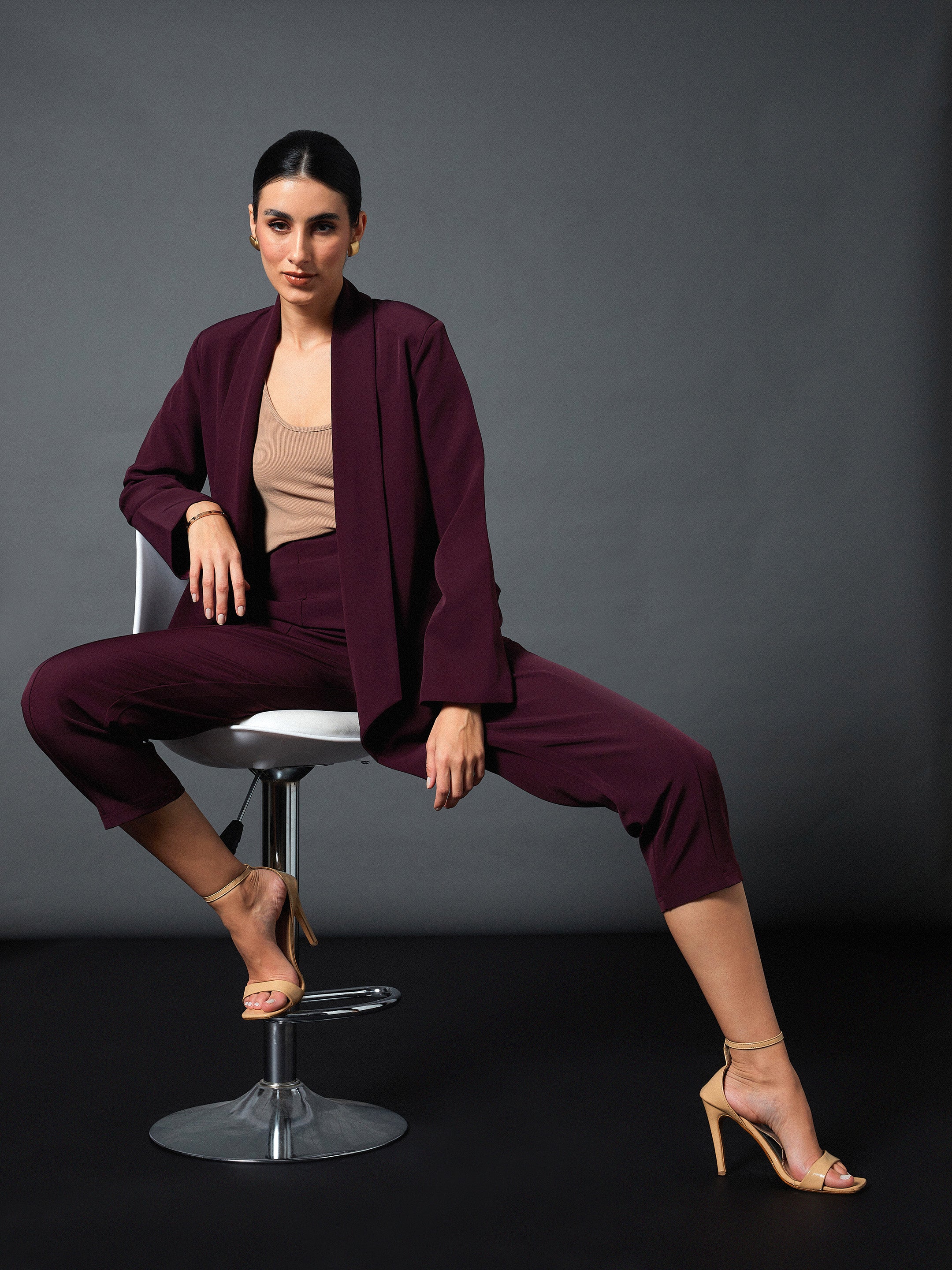 Women Maroon Front Darted Balloon Fit Pants - Image 2