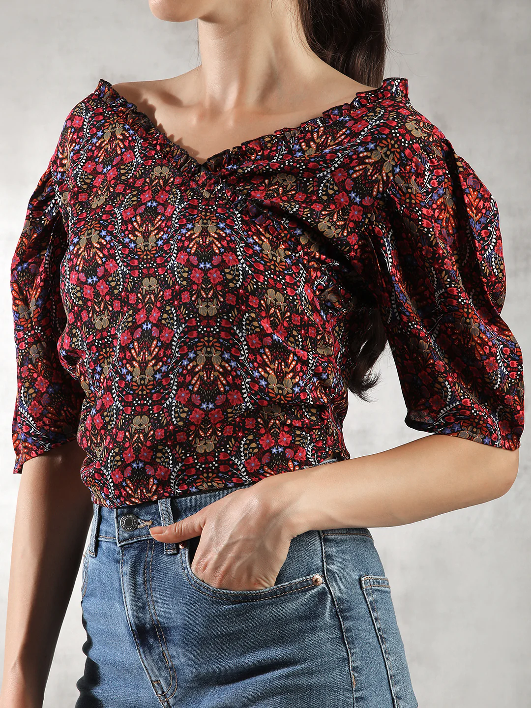 Women Printed Casual Crop Top - Image 3