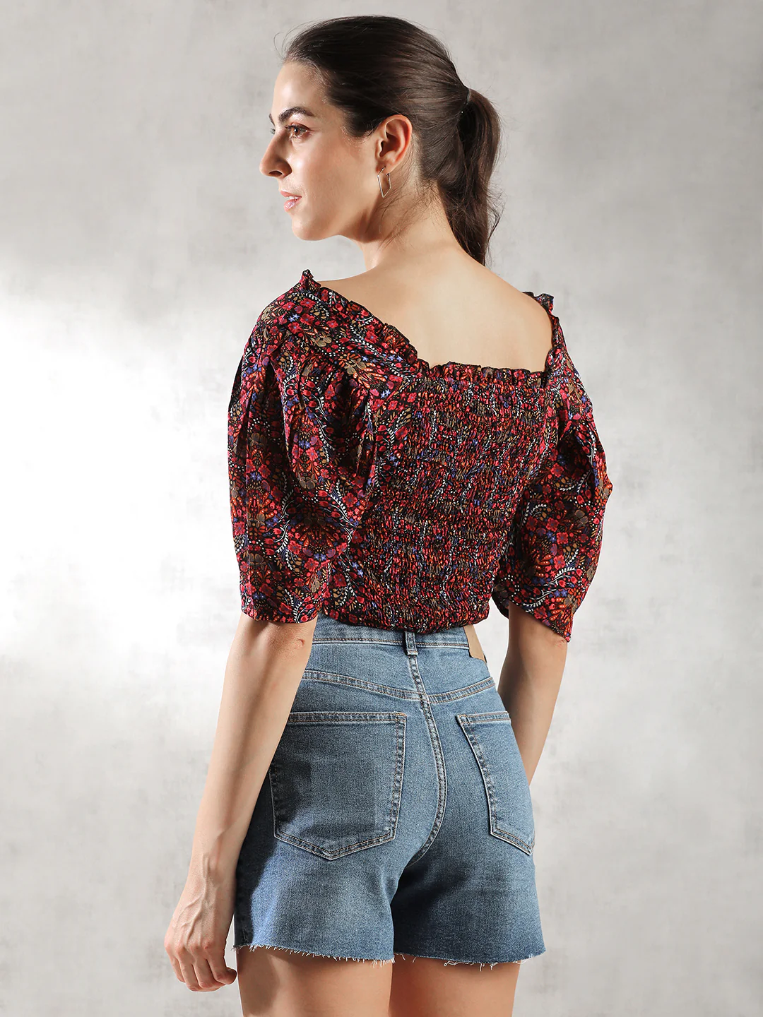 Women Printed Casual Crop Top - Image 4