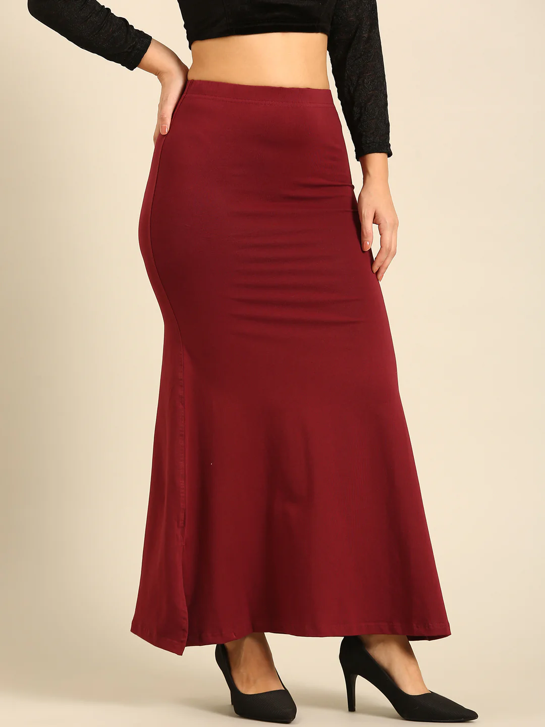 Women Maroon Saree Shapewear - Image 3