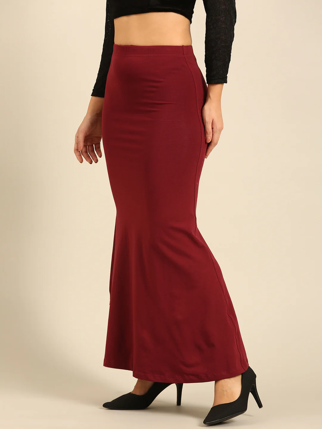 Women Maroon Saree Shapewear - Image 4