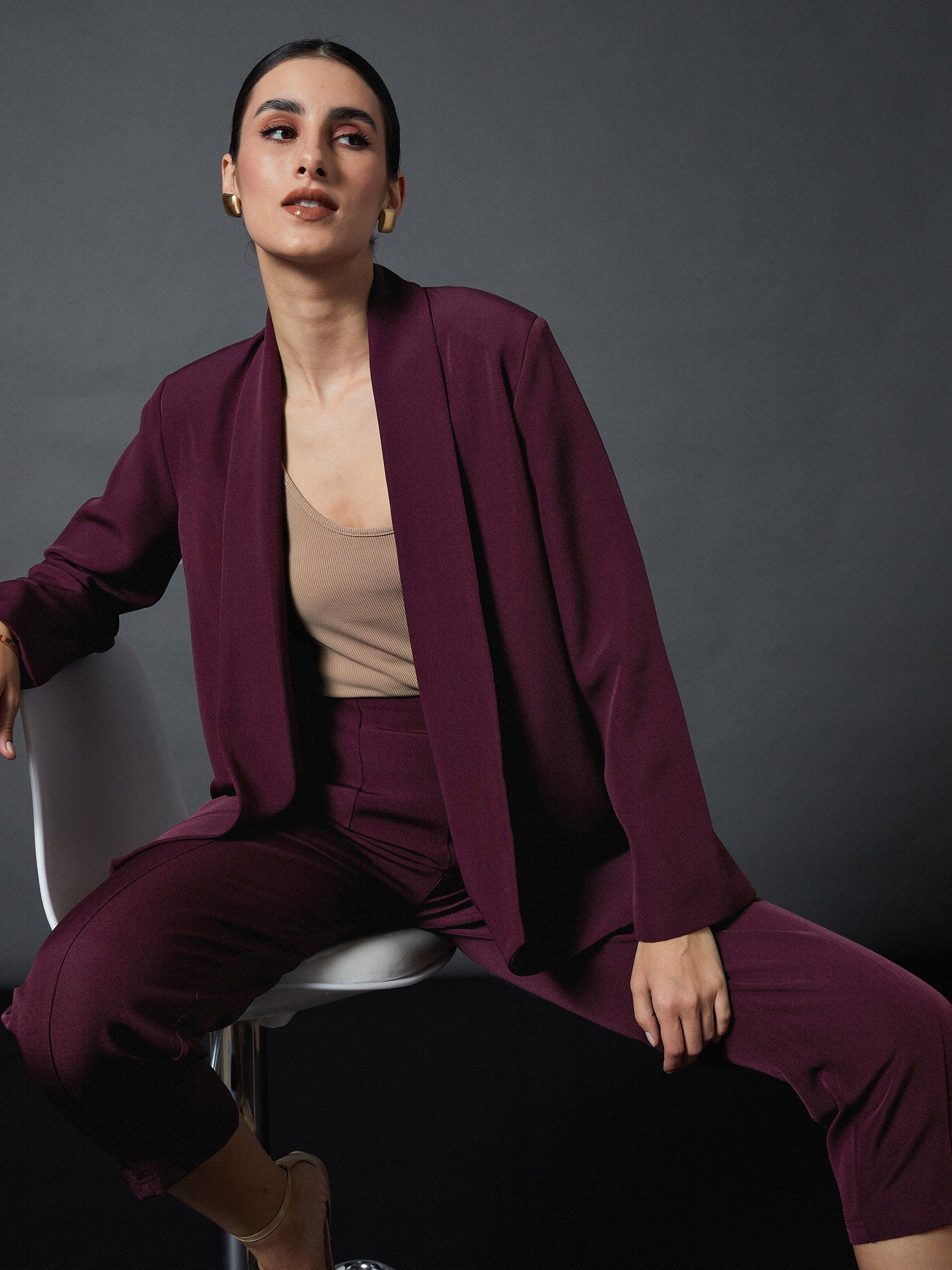 Women Maroon Shawl Collar Blazer With Balloon Fit Pants - Image 2