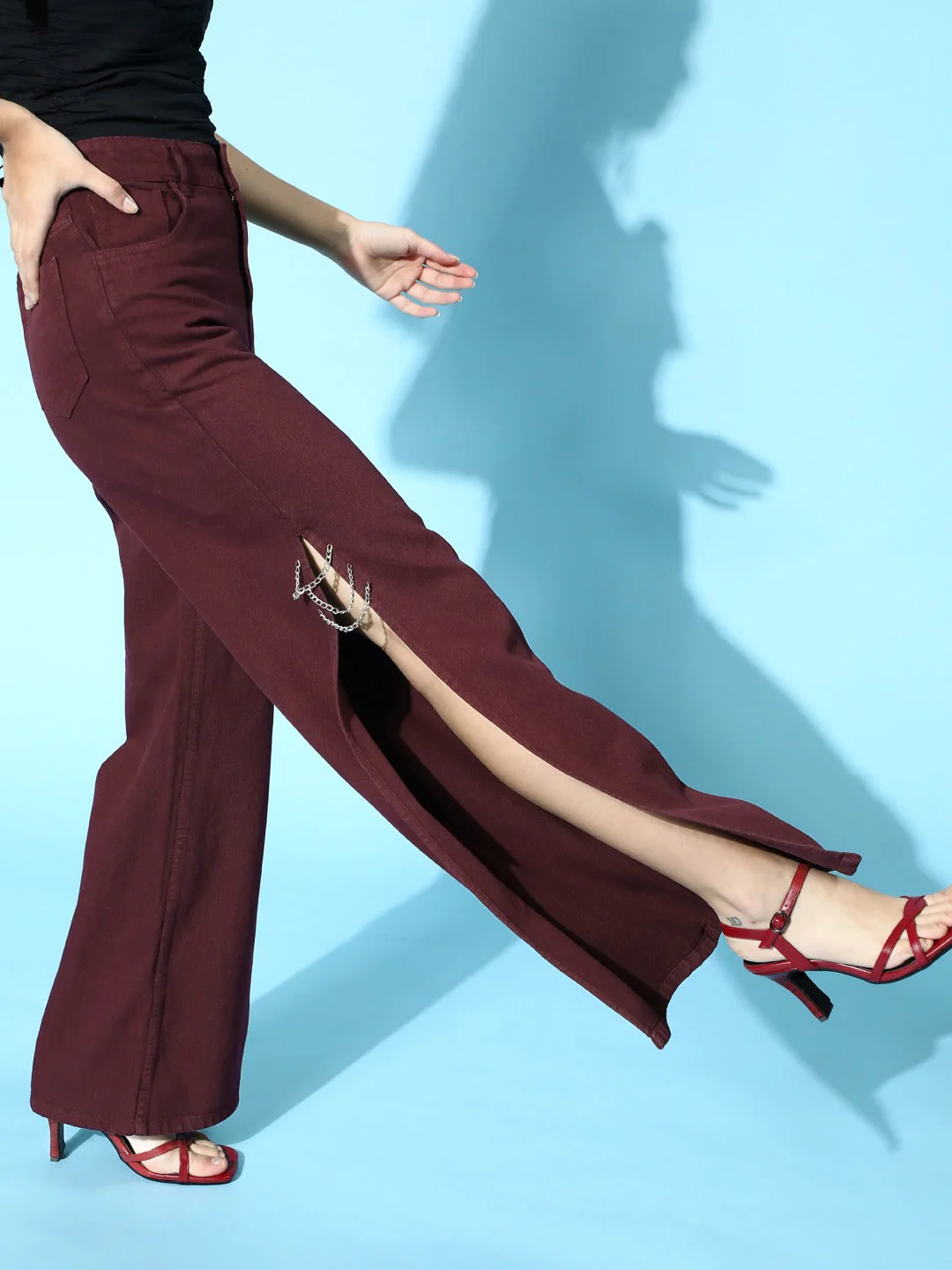 Women Maroon Side Chain Slit Jeans - Image 4