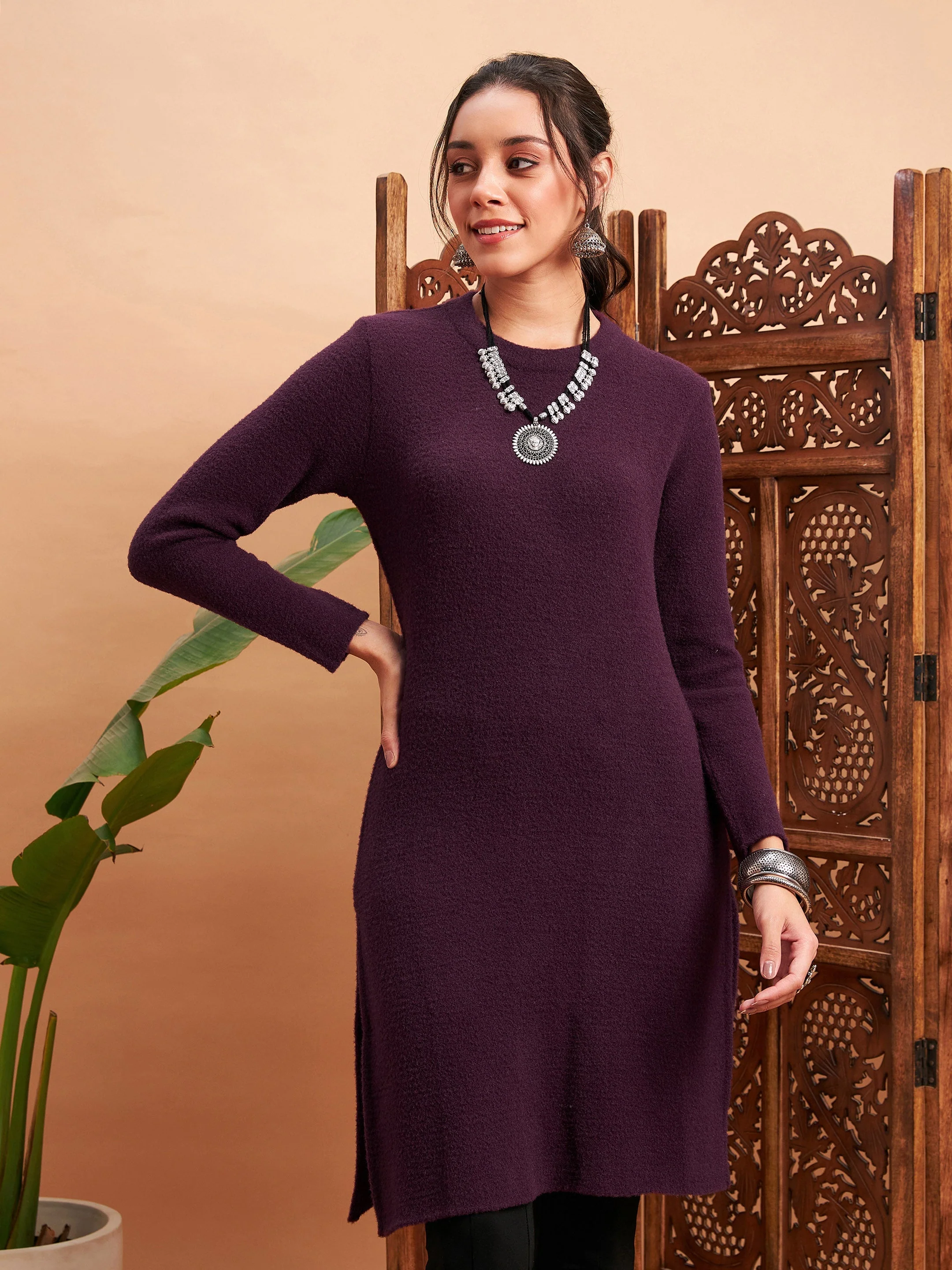 Women Maroon Solid Hair Wool Straight Kurta - Image 6