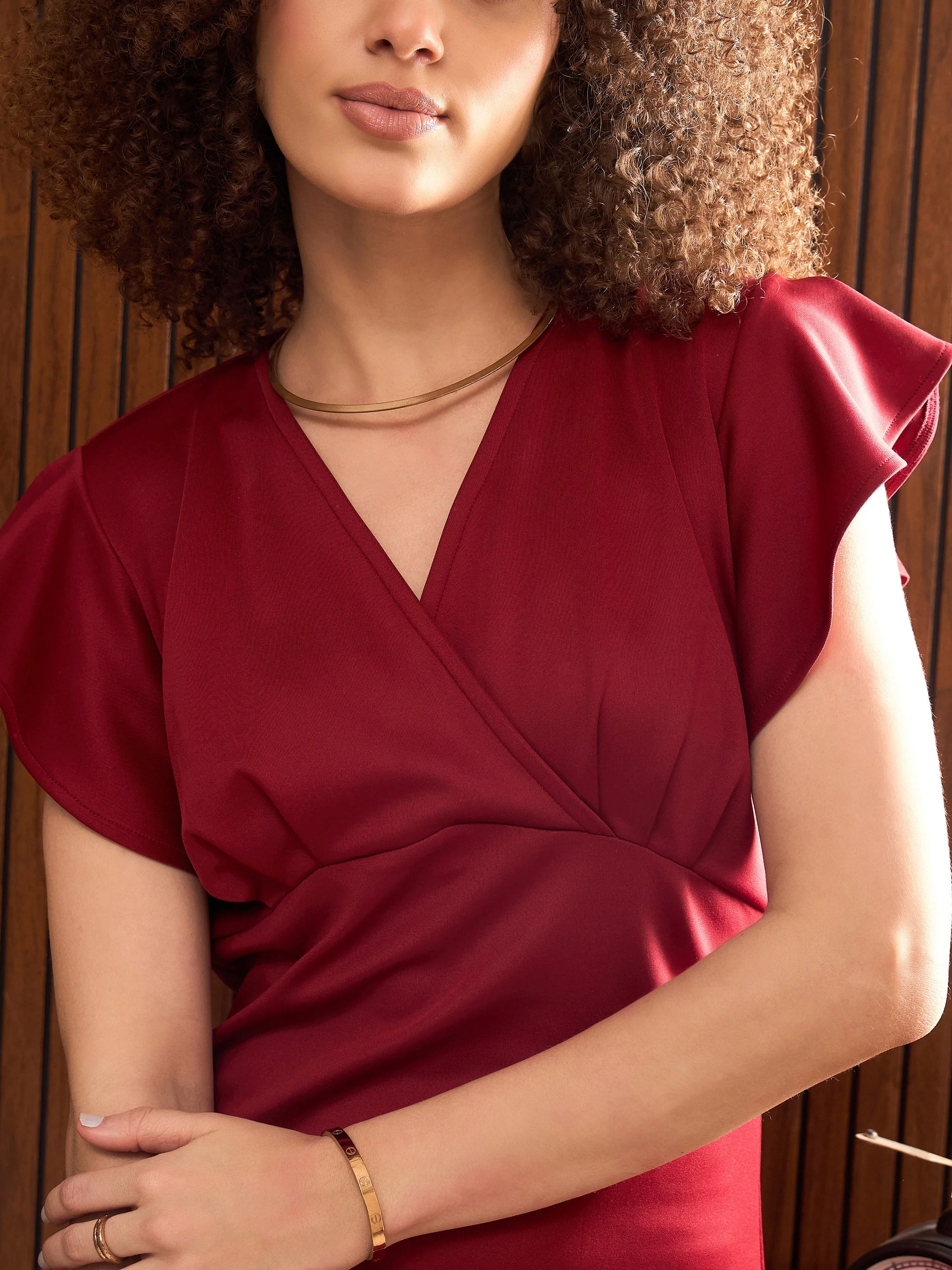 Women Maroon V-Neck Scuba Frill Midi Dress - Image 4