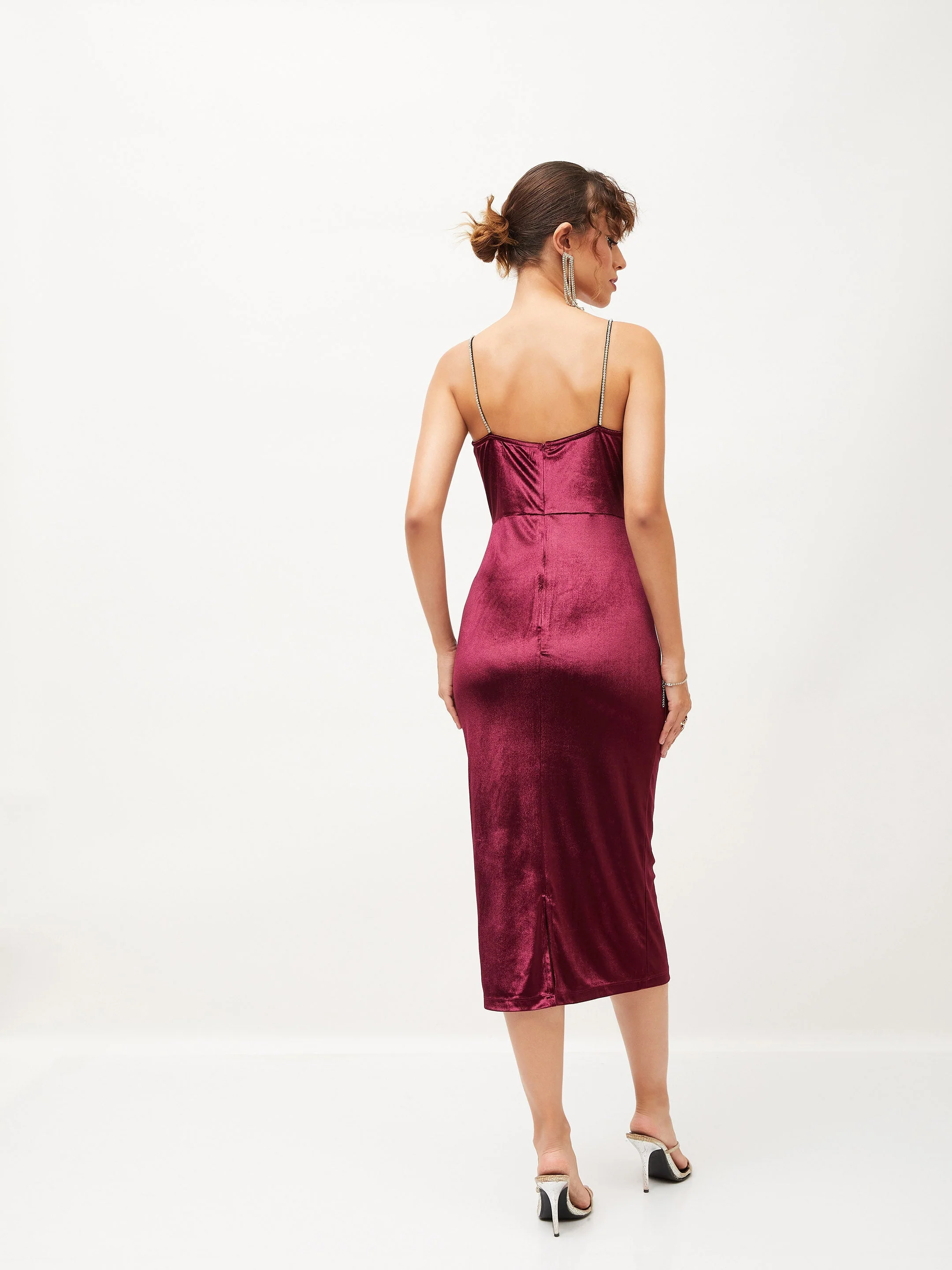 Women Maroon Velvet Cowl Neck Bodycon Dress - Image 5