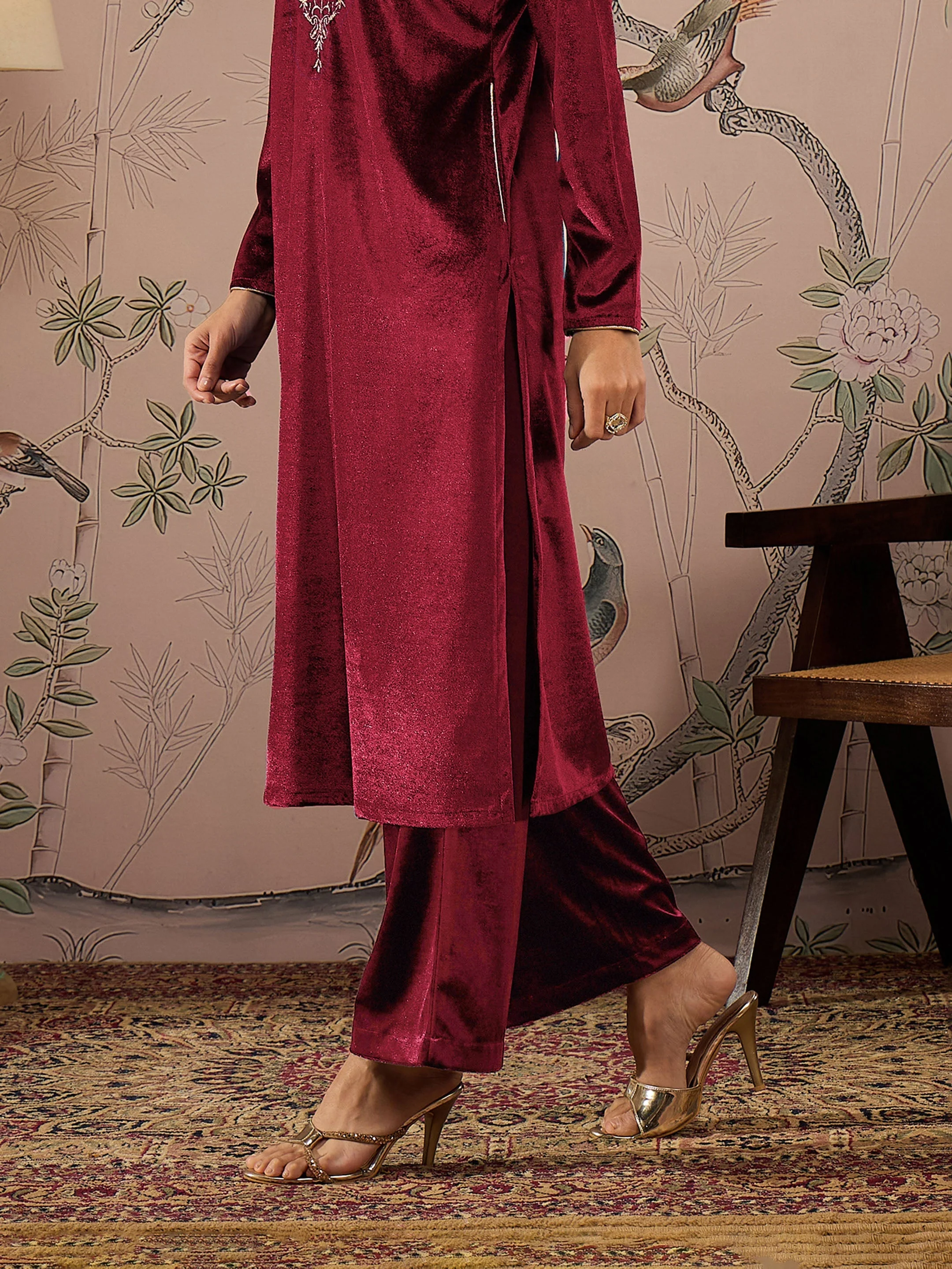 Women Maroon Velvet Elasticated Straight Pants - Image 3