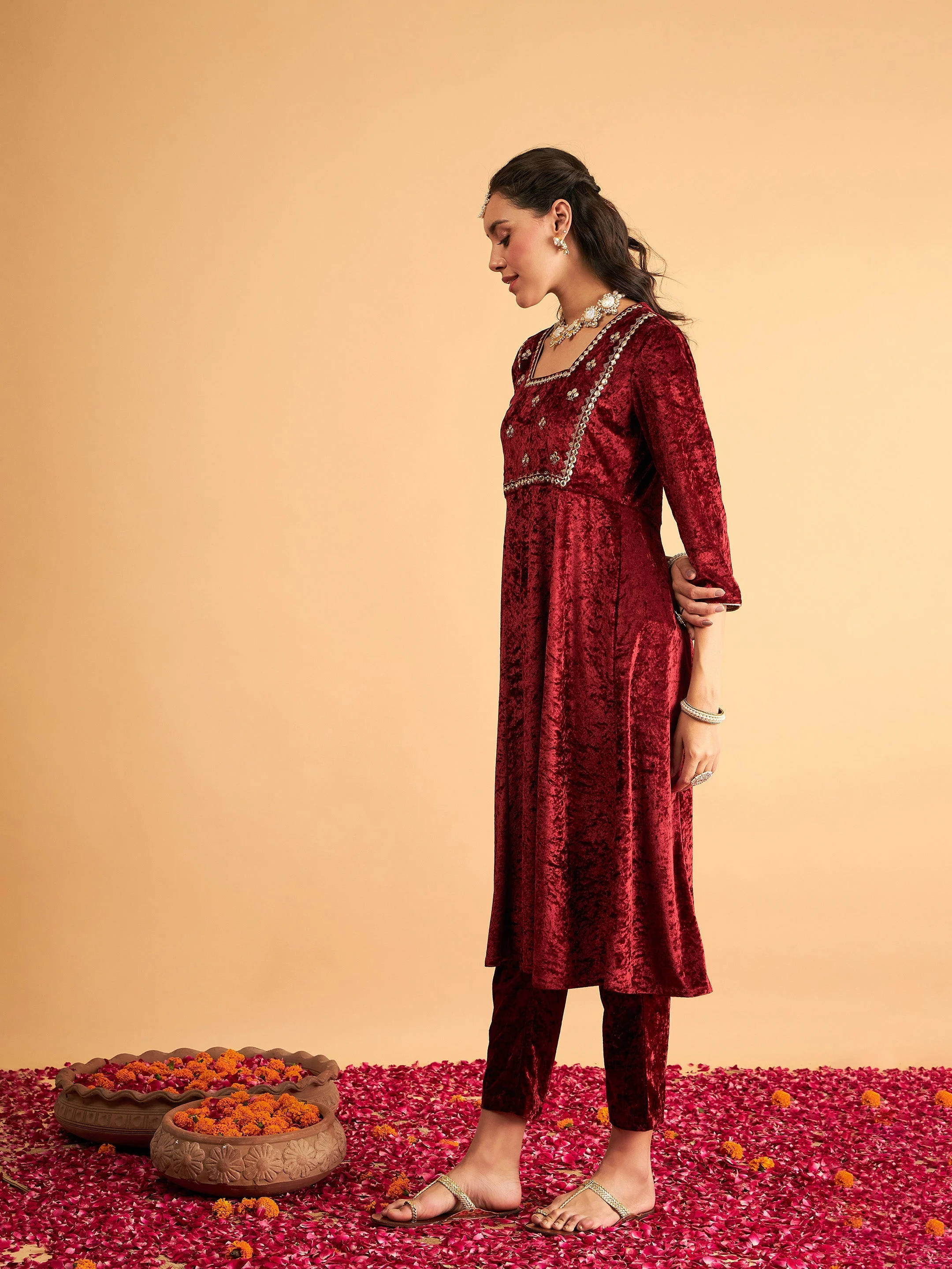 Women Maroon Velvet Embroidered Anarkali Dress - Image 3