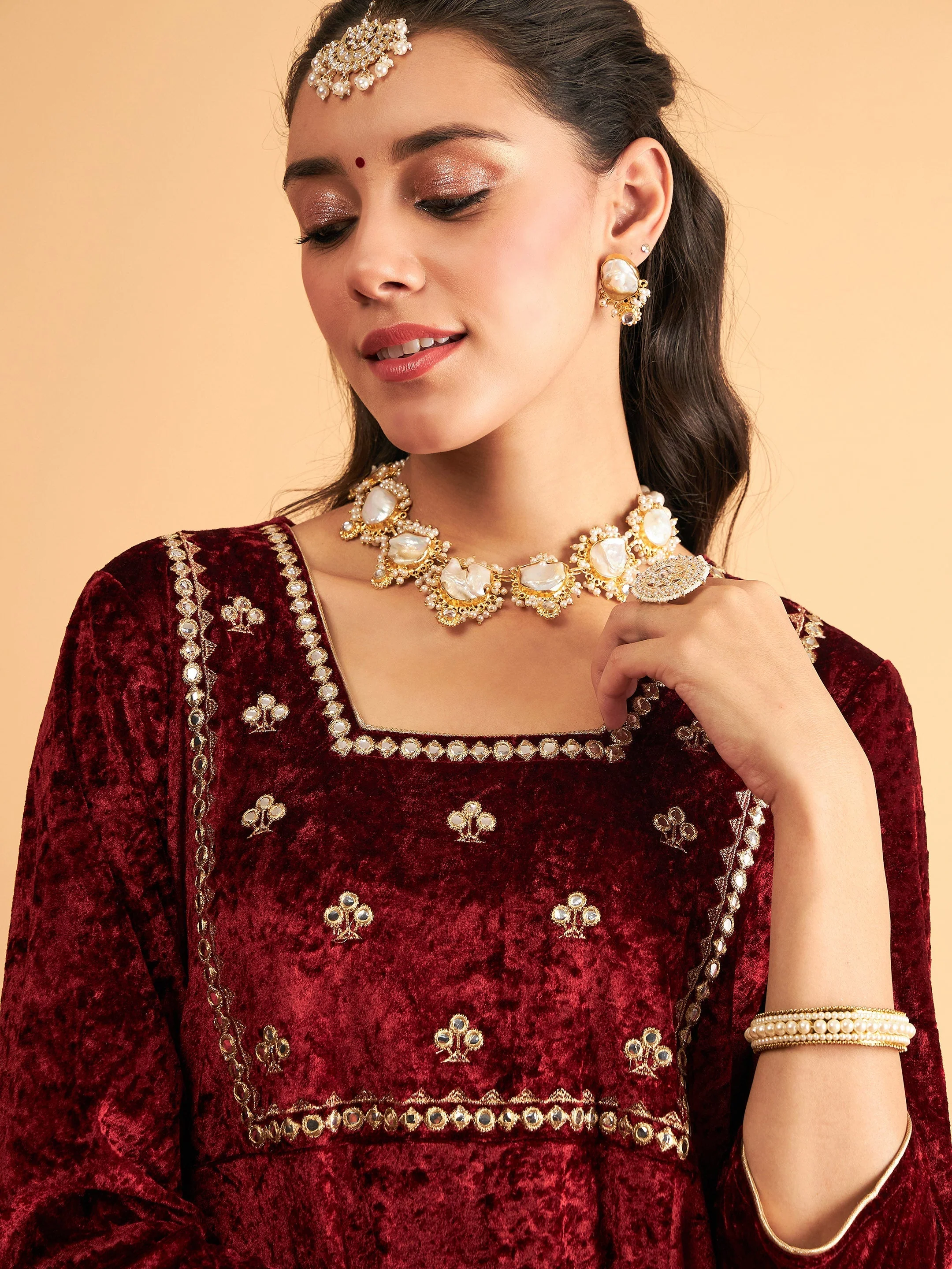 Women Maroon Velvet Embroidered Anarkali Dress - Image 4