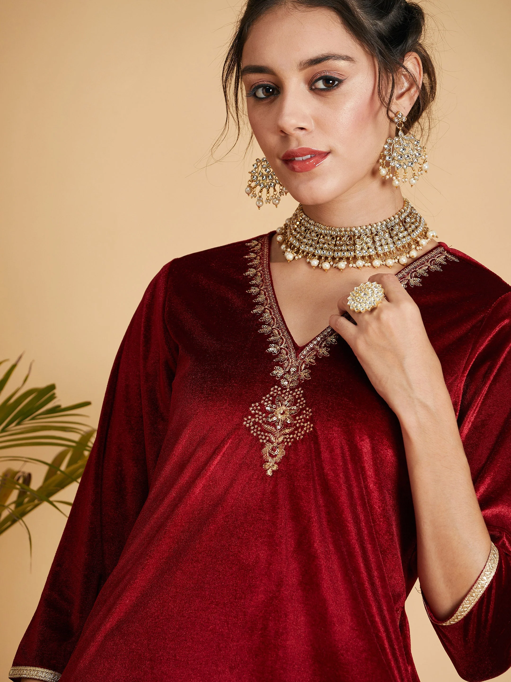Women Maroon Velvet Embroidered Pocket Straight Kurta - Image 4