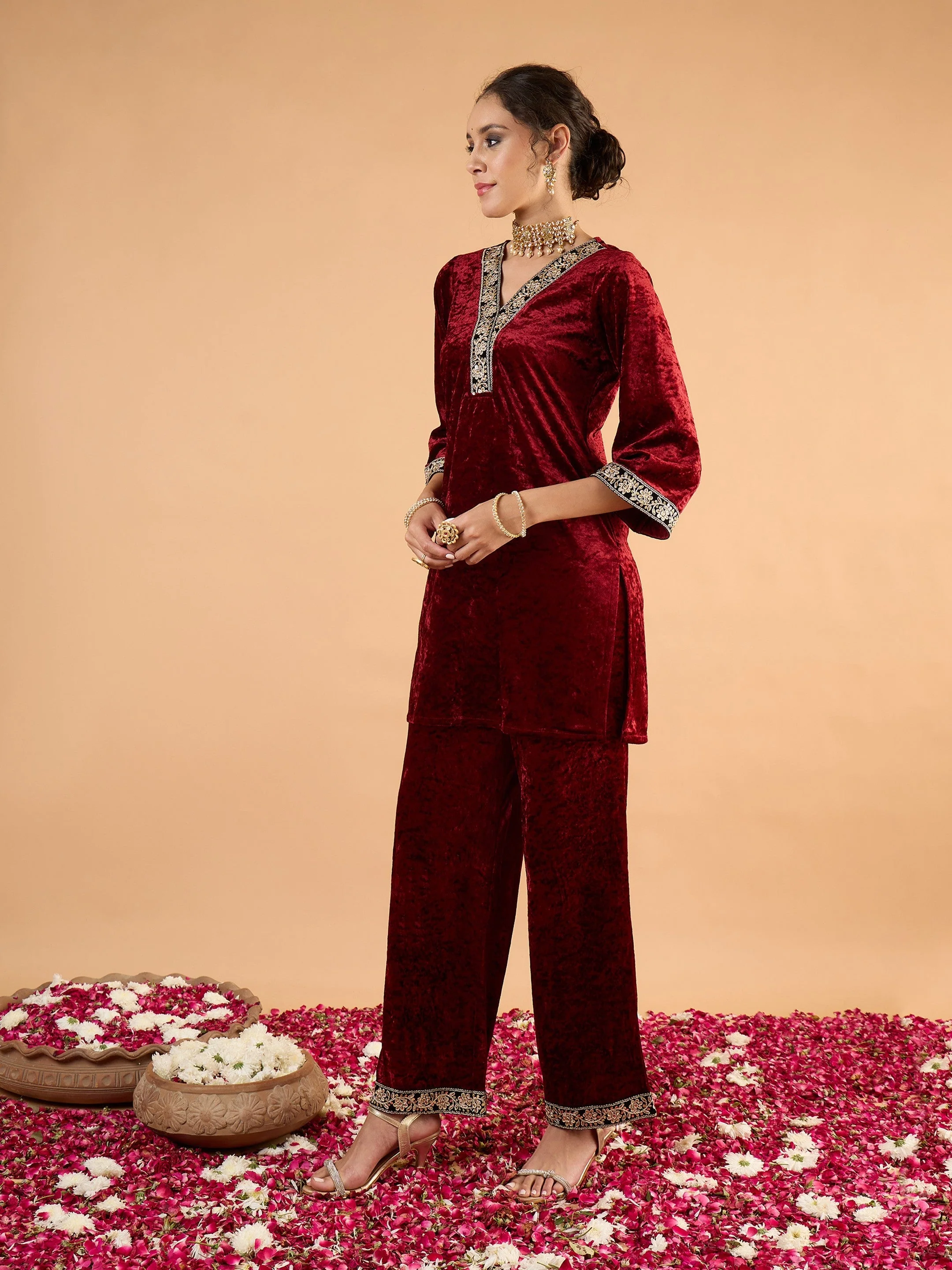 Women Maroon Velvet Embroidered Short Kurta With Straight Pants - Image 5