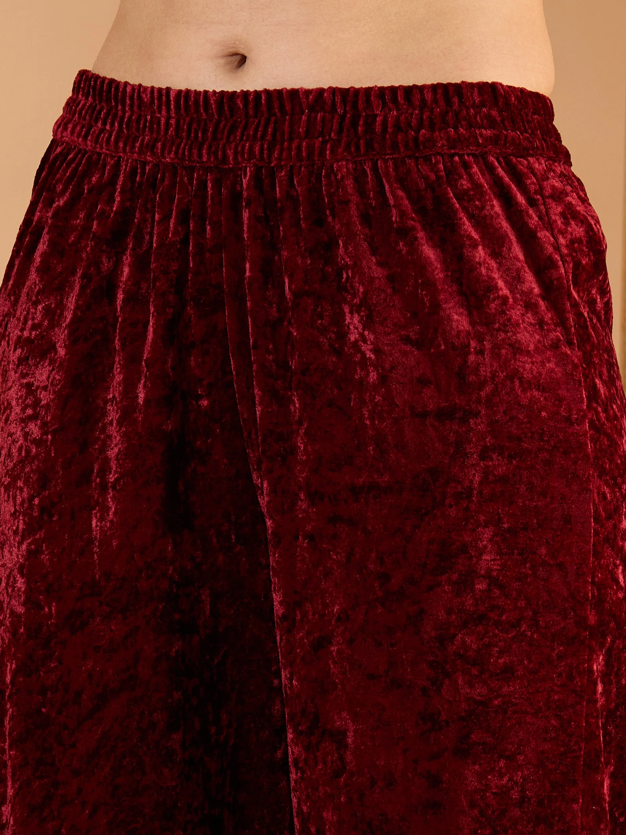 Women Maroon Velvet Embroidered Straight Kurta With Straight Pants - Image 3
