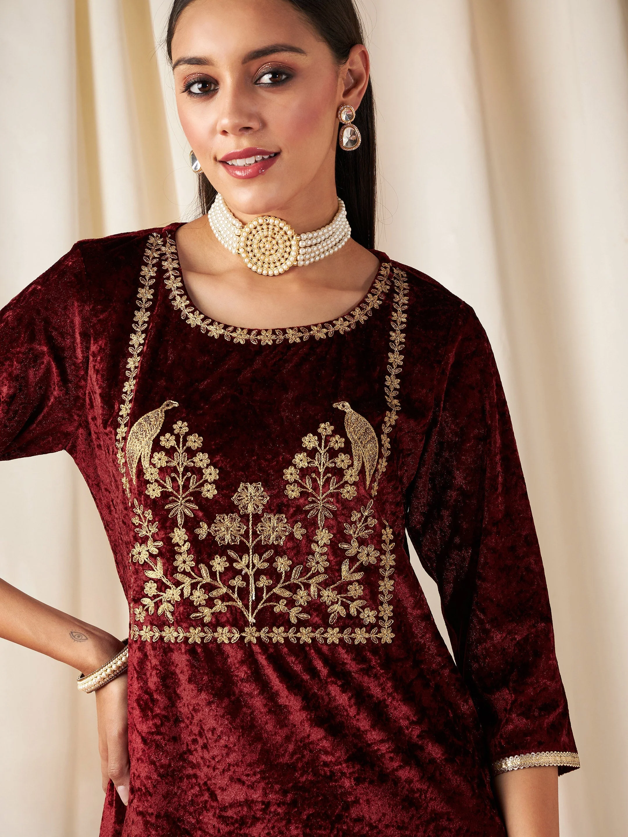 Women Maroon Velvet Embroidered Yoke Short Kurta With Pants - Image 4