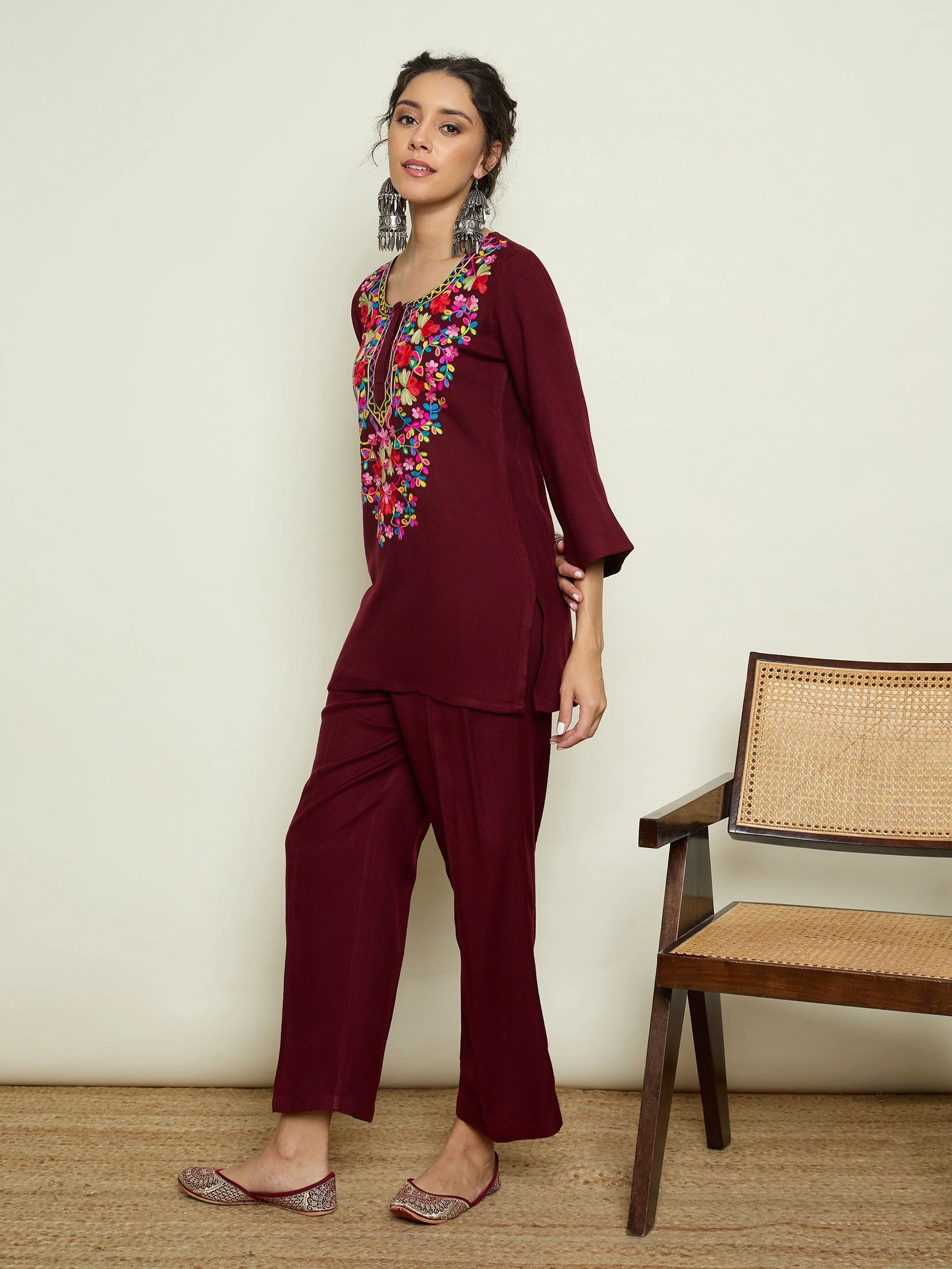 Women Maroon Woollen Embroidered Round Neck Short Kurta With Straight Pants - Image 5