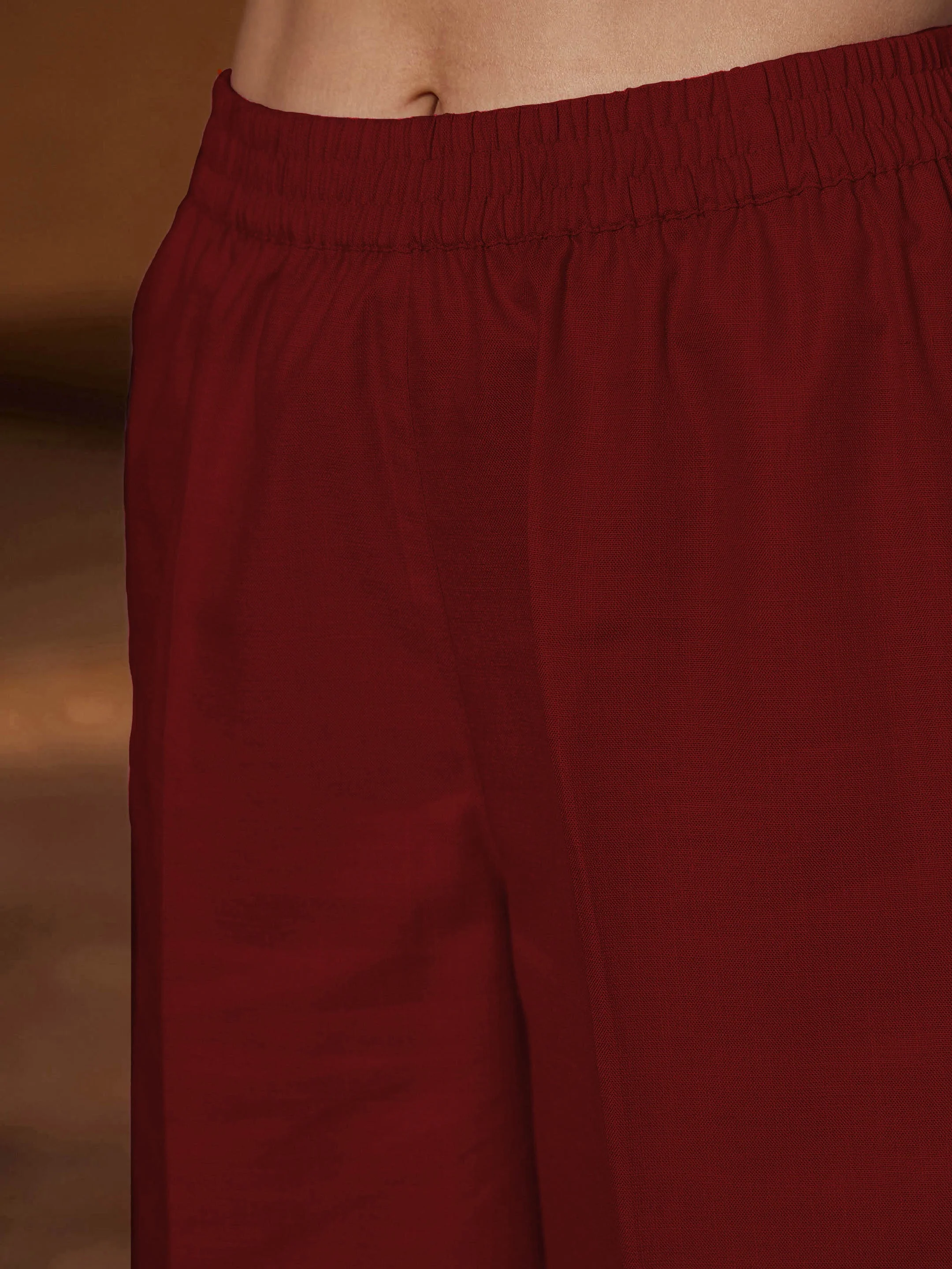 Women Maroon Zari Embroidered Sleeve Top With Palazzos - Image 3