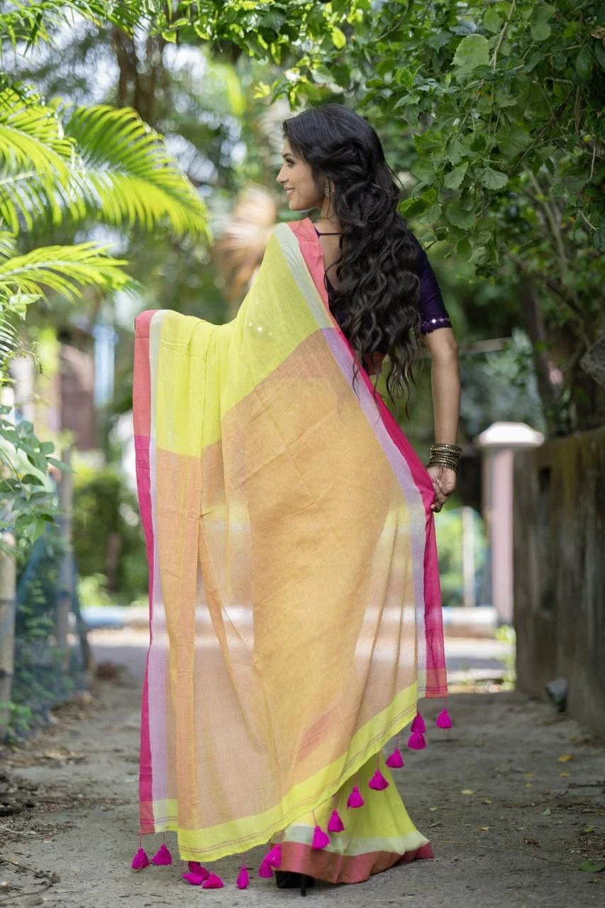 Women Mul Cotton Handloom Saree - Image 4