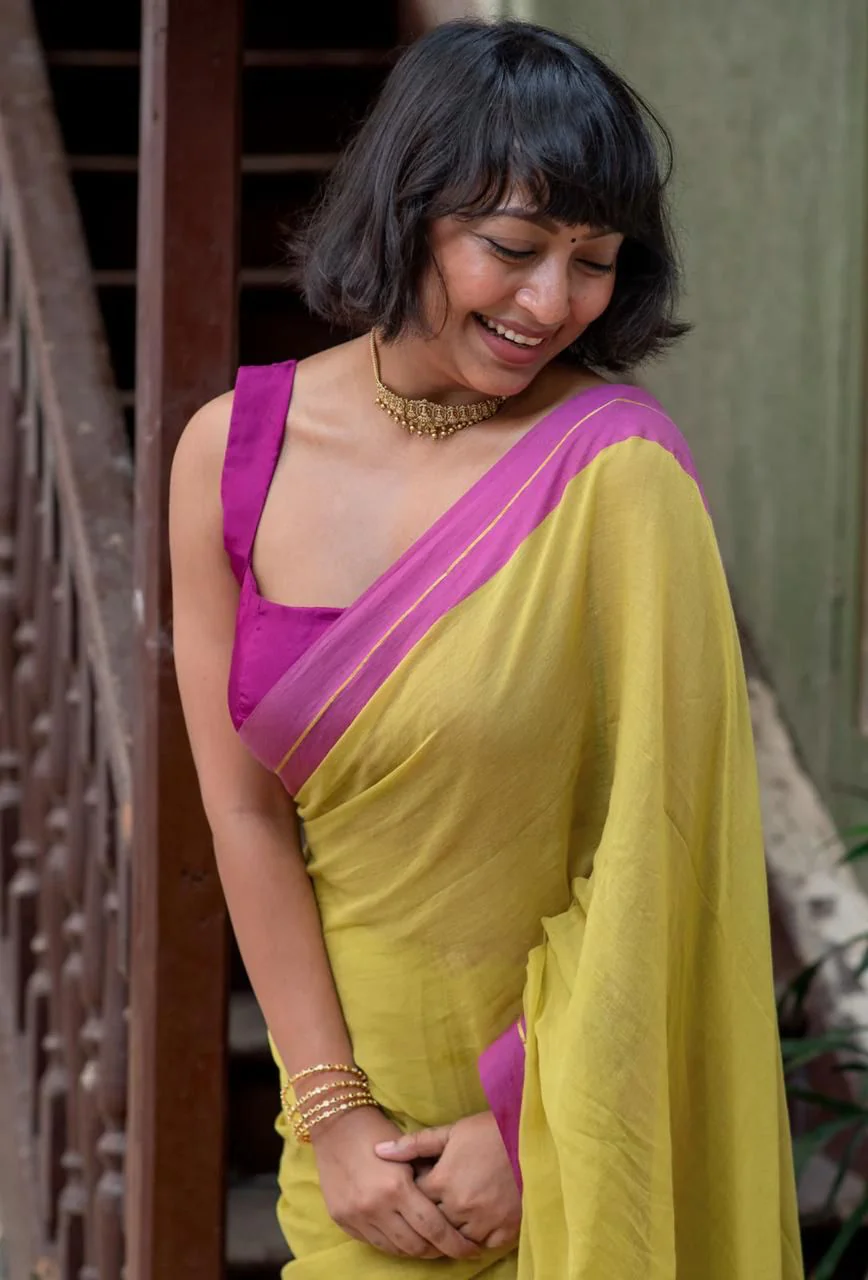 Women Mul Cotton Yellow Pink Border Saree - Image 6