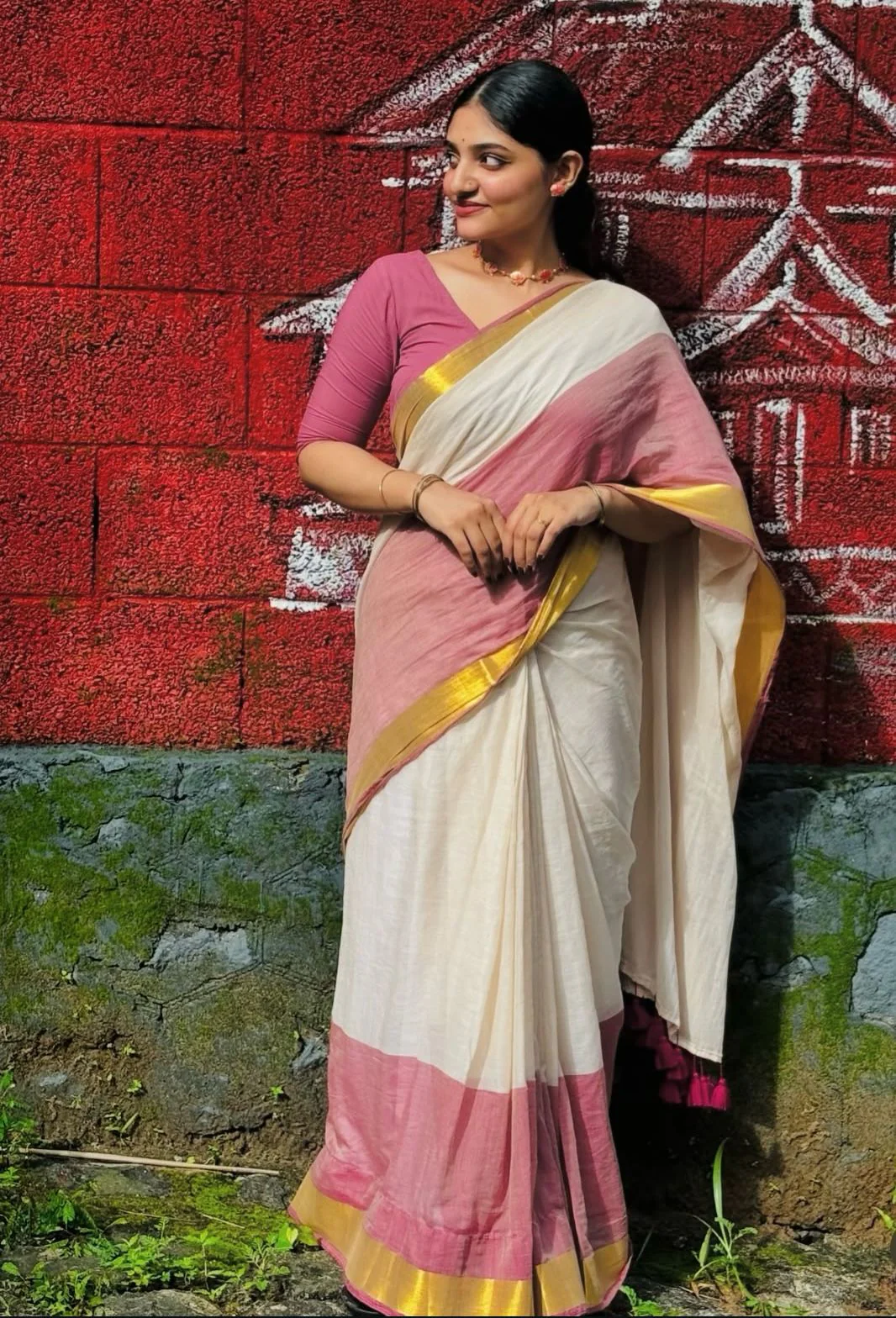 Women Mul Cotton Zari Border Saree - Image 3