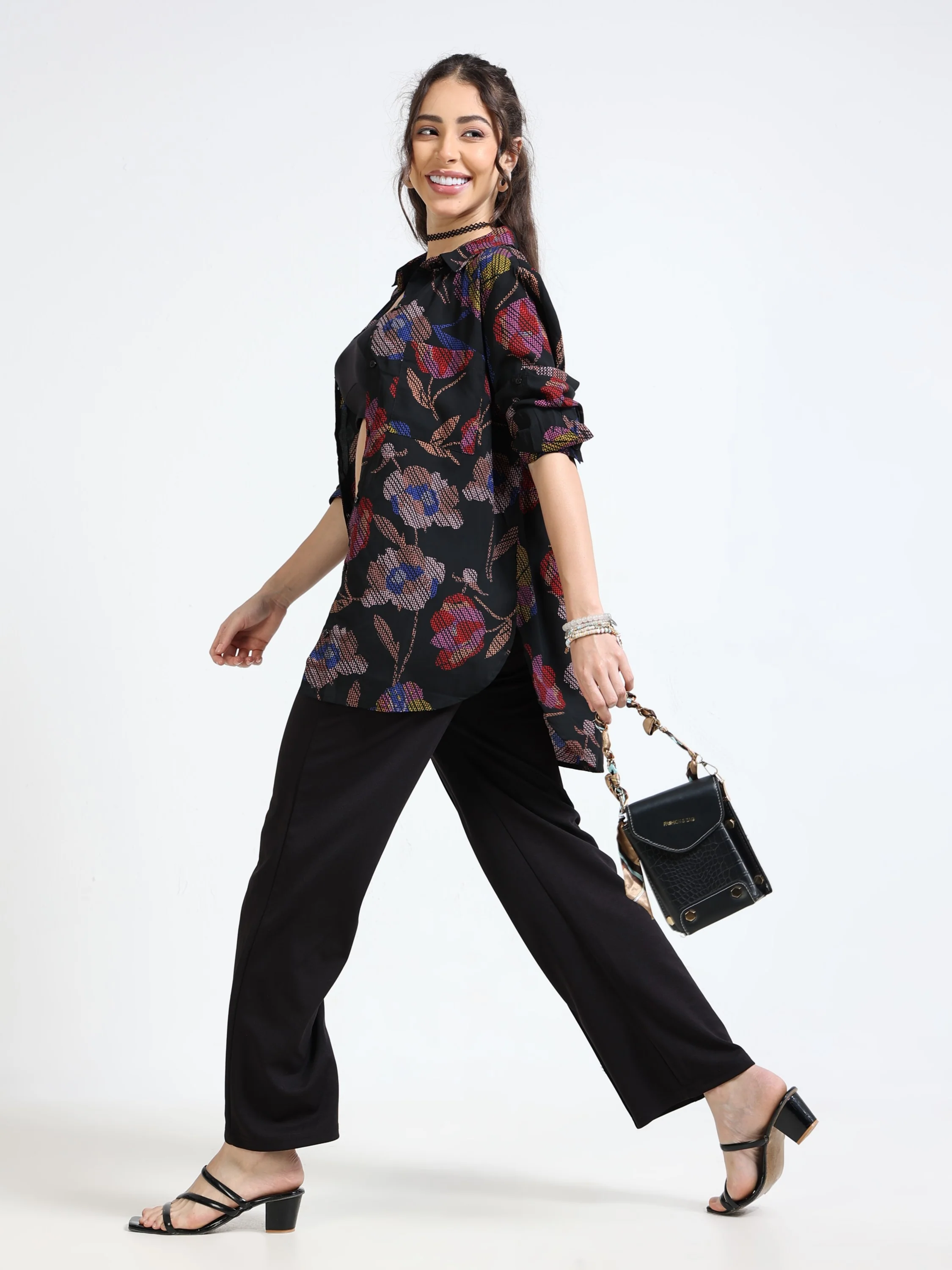 Women Floral comfort fit shirt - Image 6