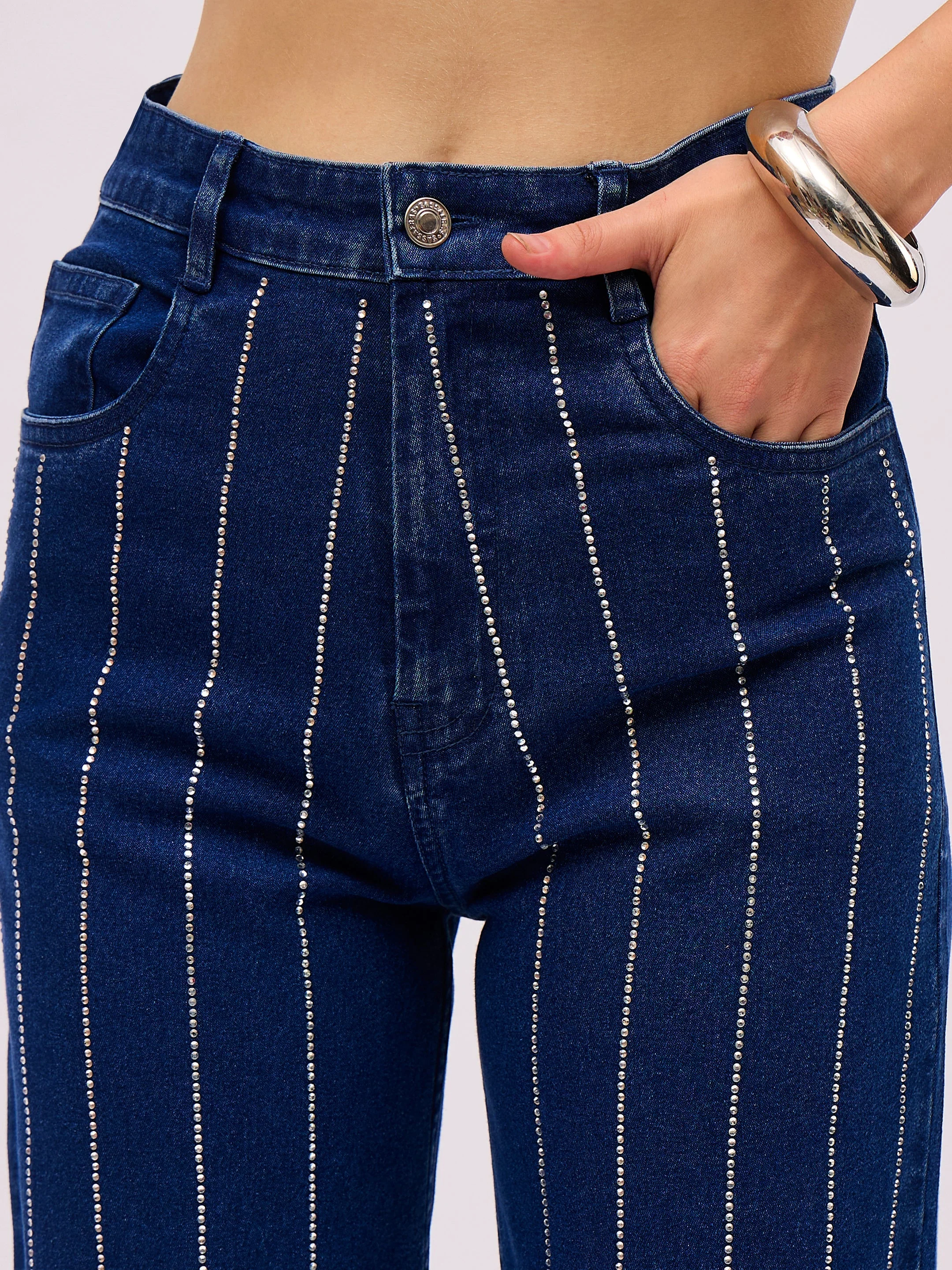Women Navy Blue Denim Front Stud Straight Fit Jeans - Image 4