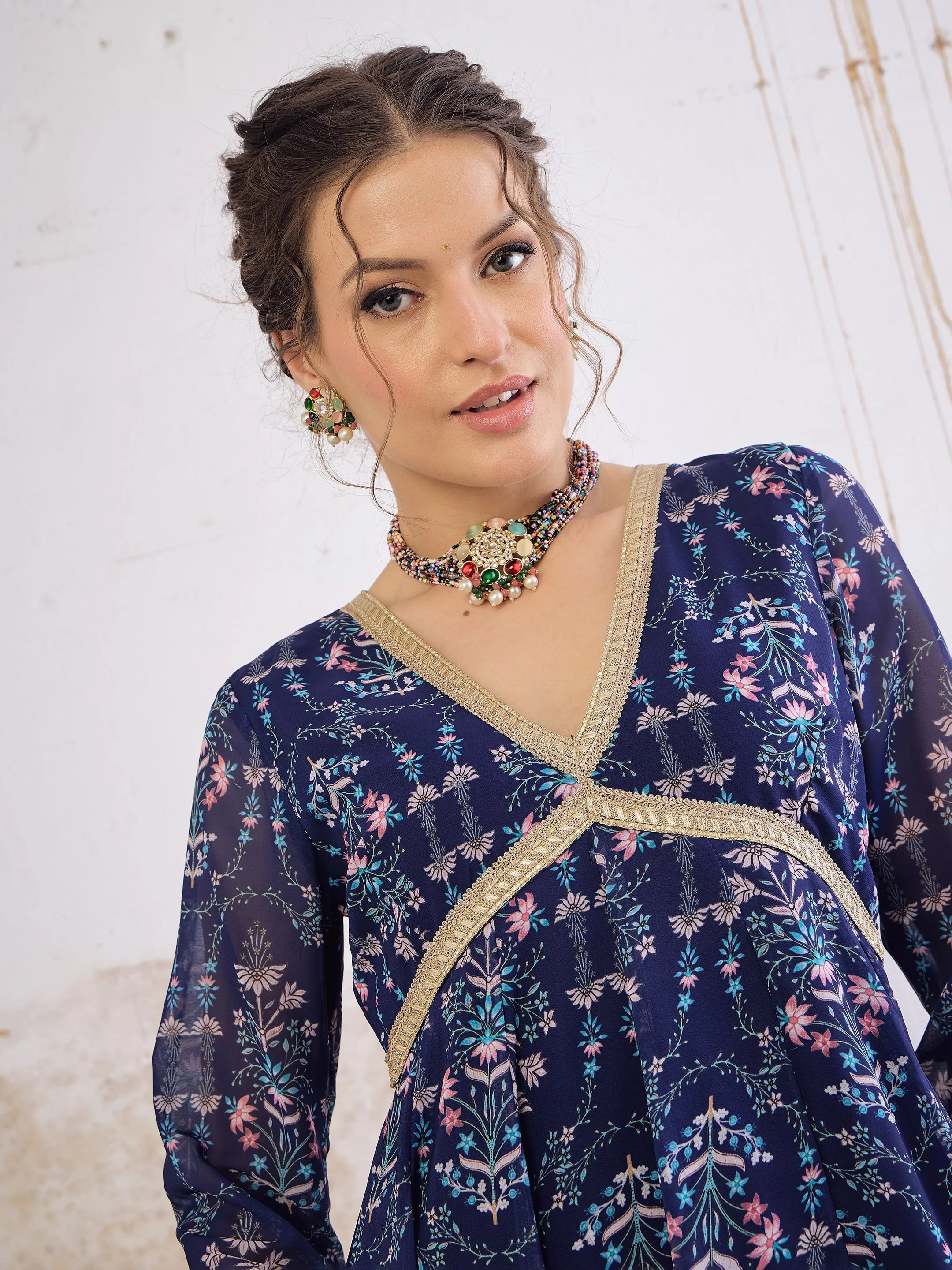 Women Navy Blue Floral V Neck Anarkali Kurta - Image 4