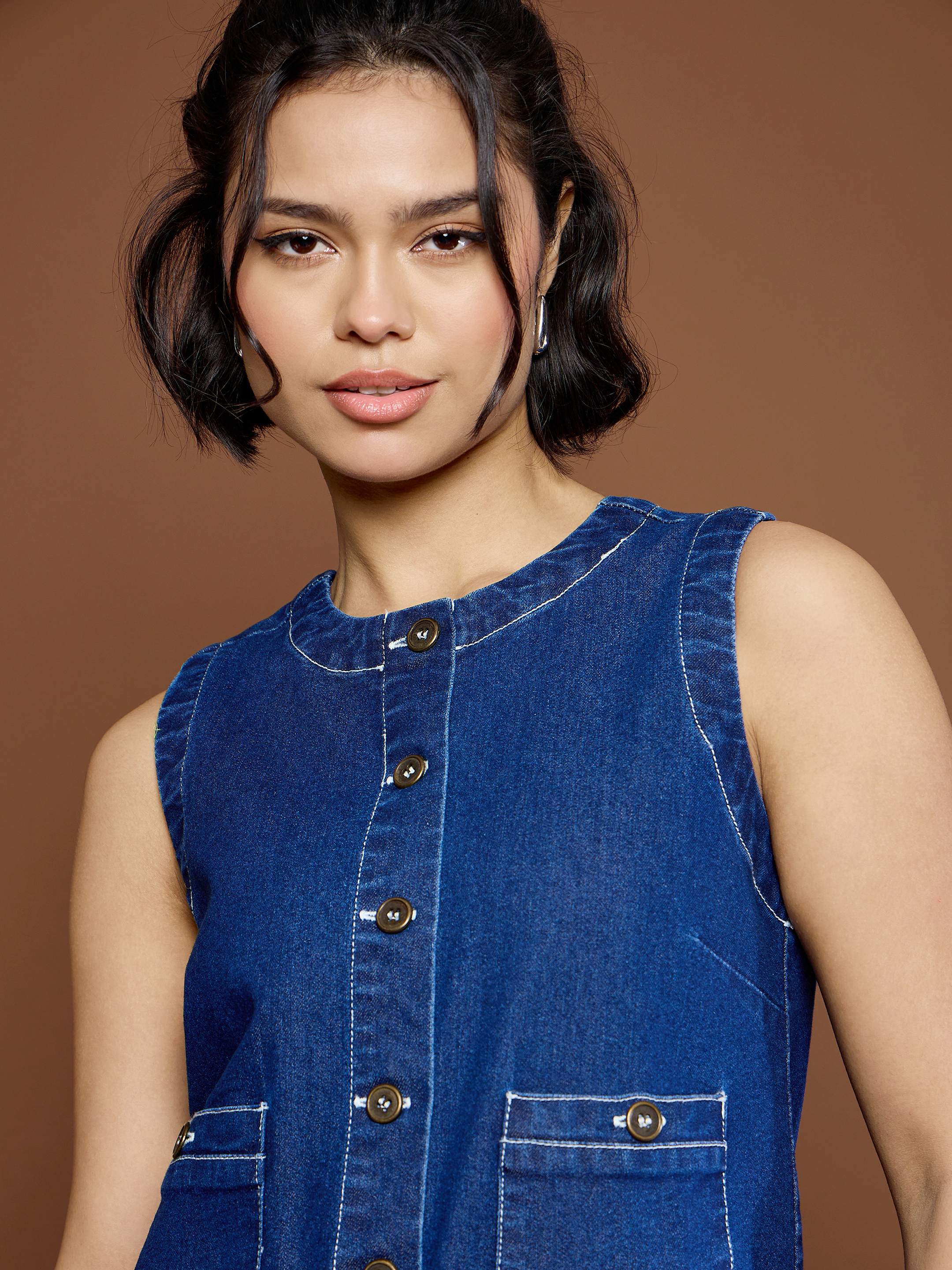 Women Navy Blue Front Pocket Short Dress - Image 4