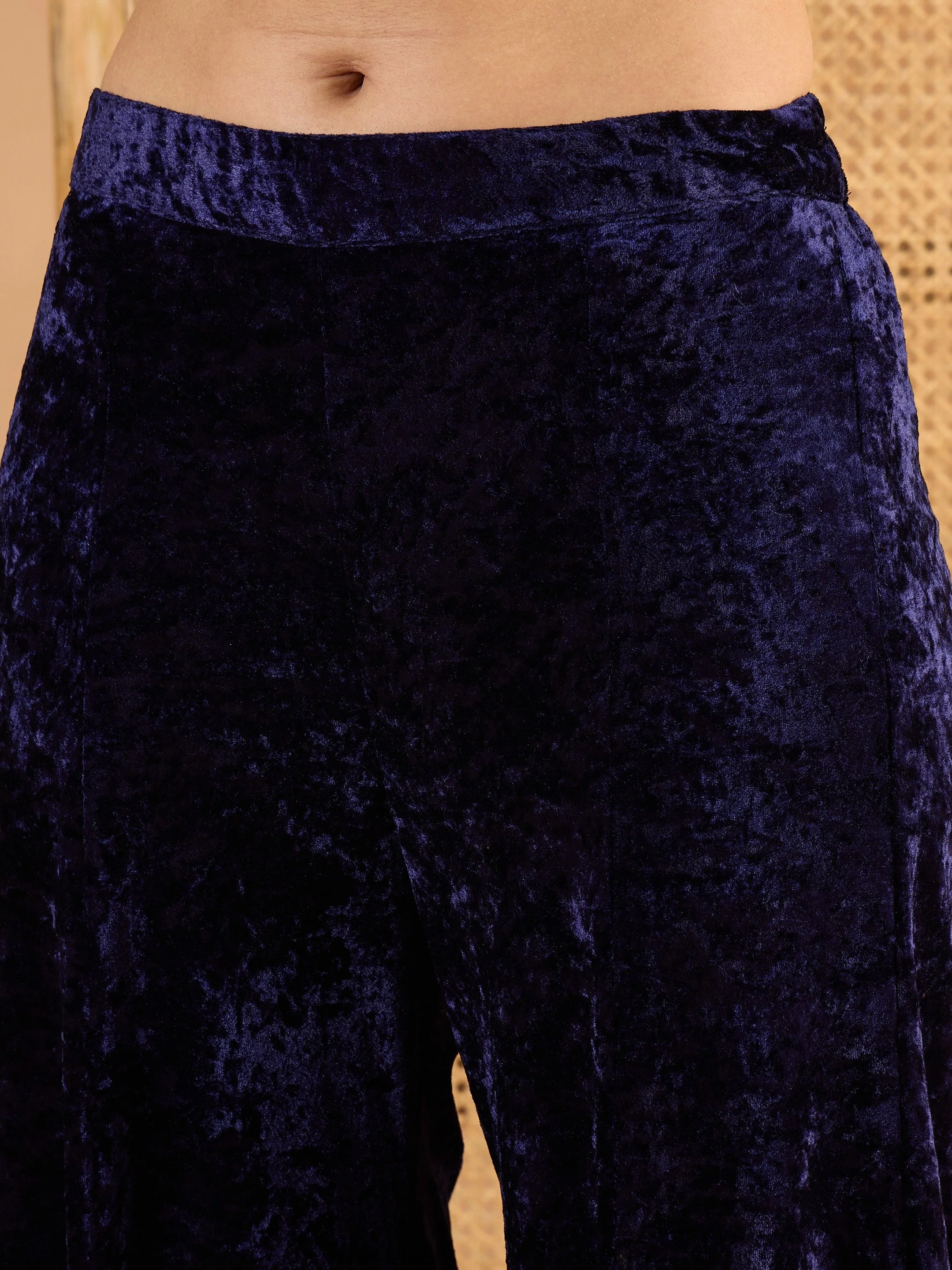 Women Navy Blue Velvet Embroidered Short Kurta With Palazzos - Image 3