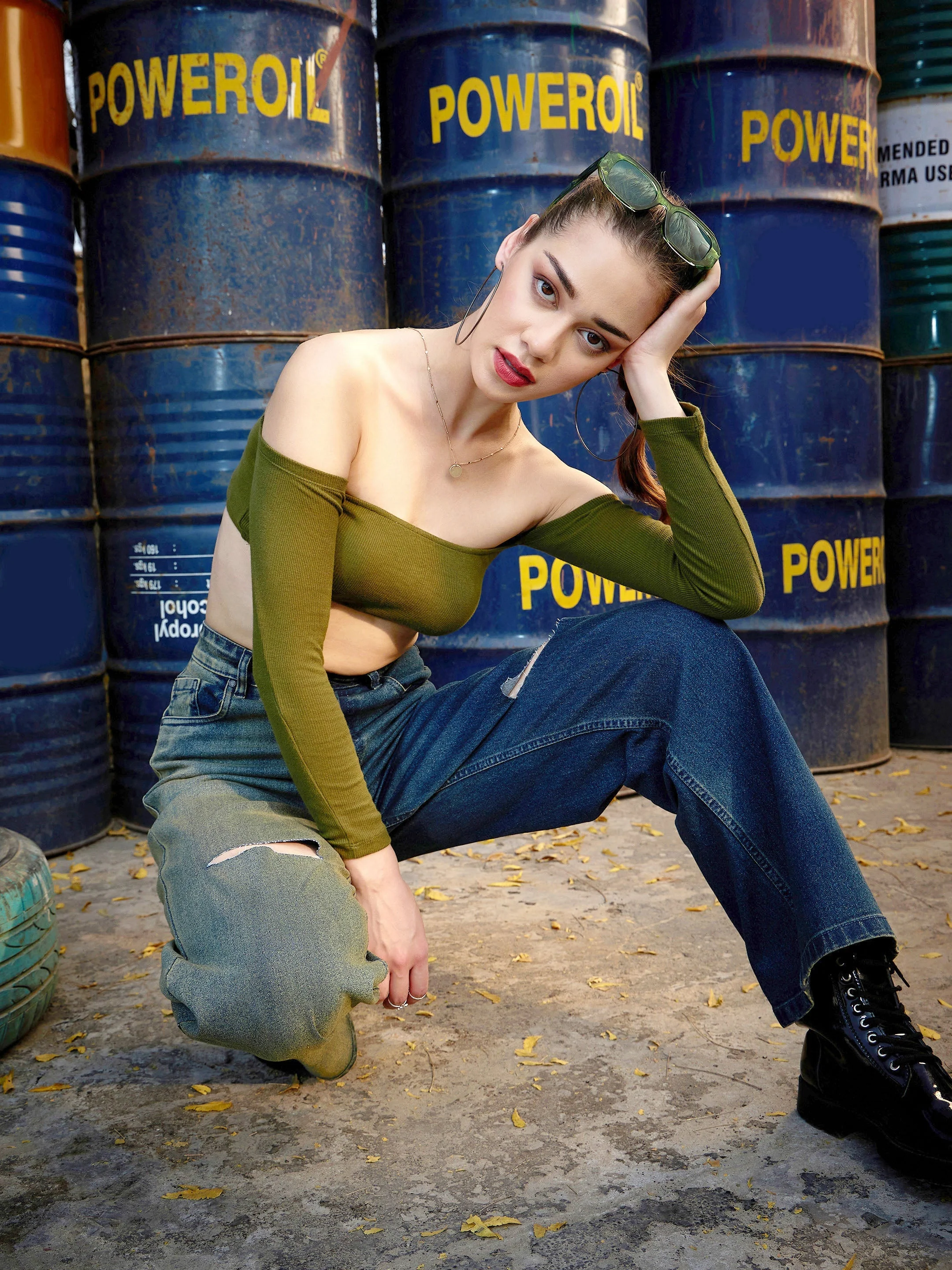 Women Navy Colour Block Straight Jeans - Image 2